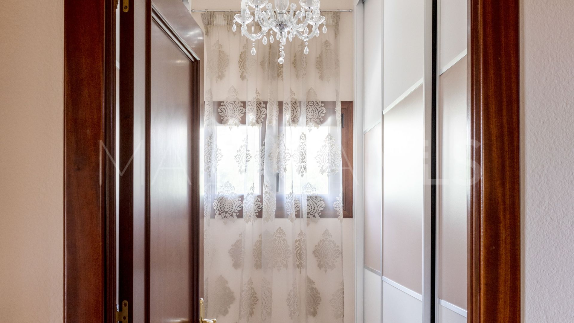 Villa for sale in Arroyo de la Miel