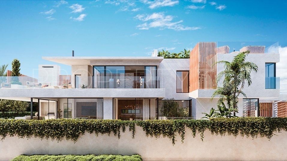 Villa for sale in Reserva del Higuerón with 5 bedrooms