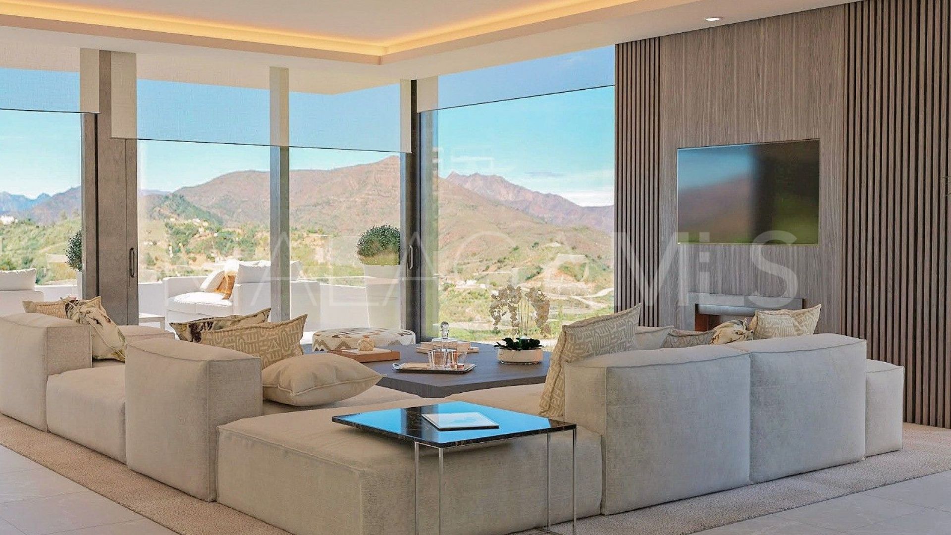 Villa for sale in Mijas Golf