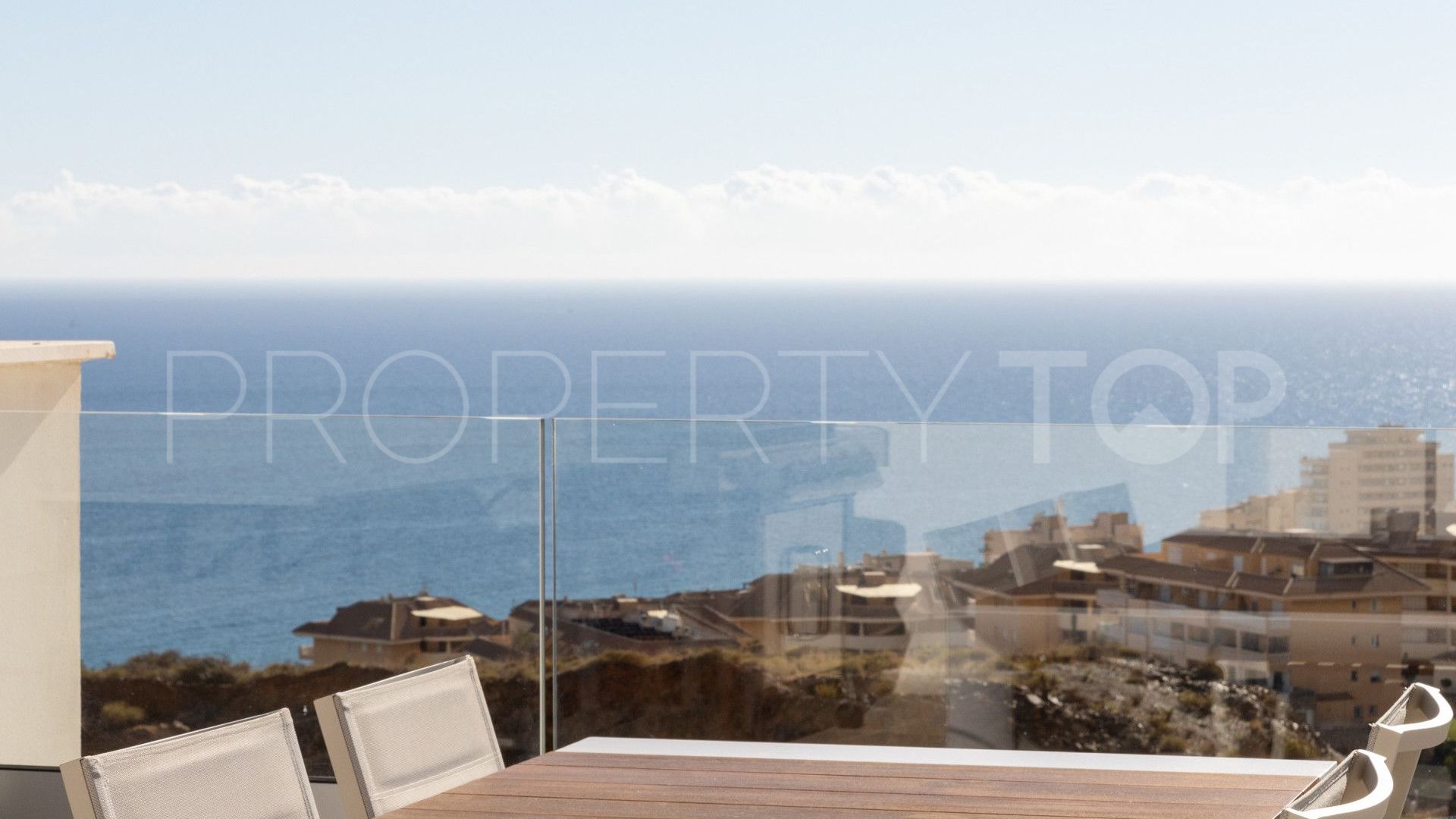 For sale penthouse with 2 bedrooms in El Higueron