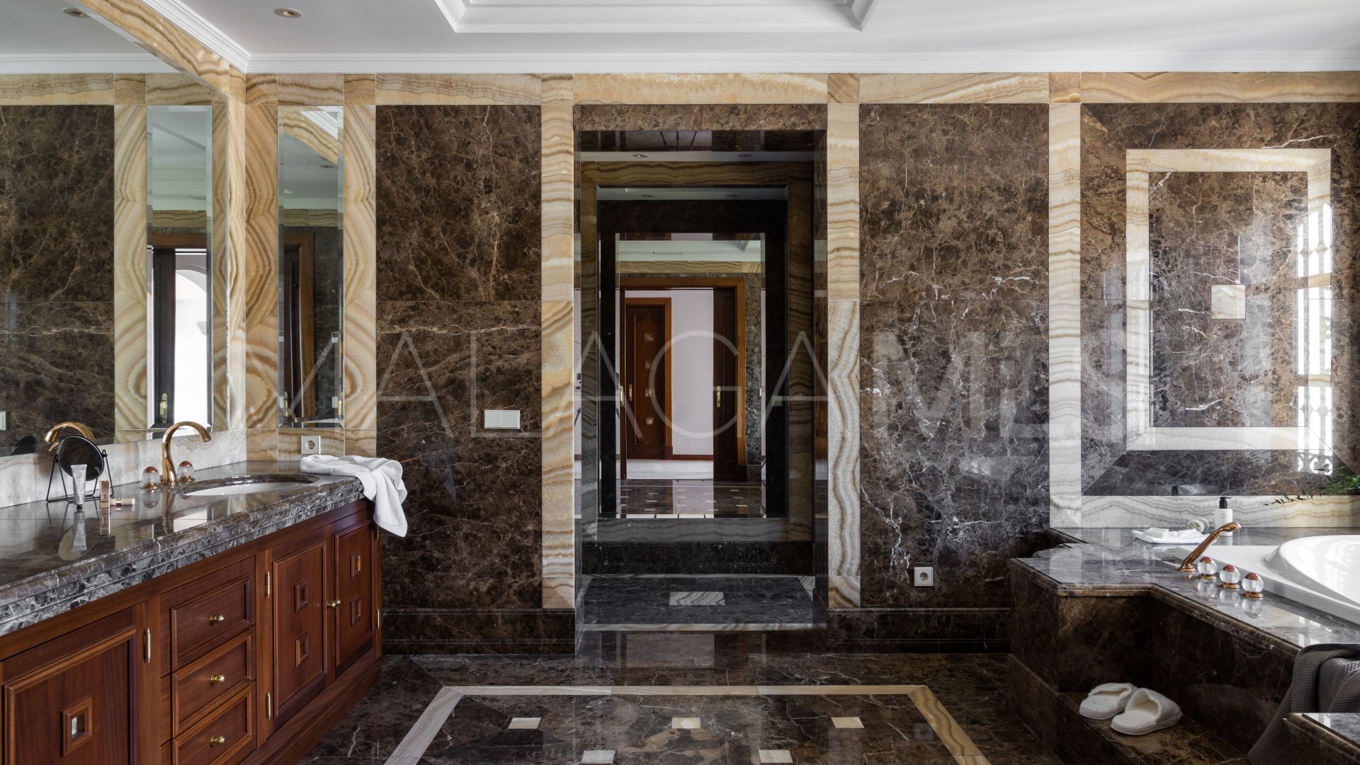 Villa for sale in La Zagaleta