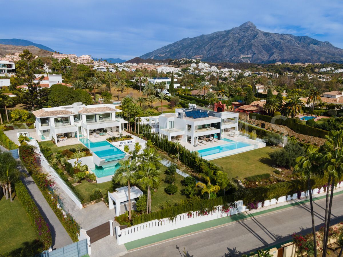 Villa de 6 bedrooms for sale in La Cerquilla