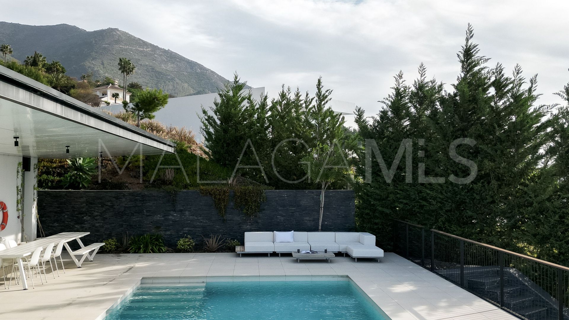 Villa for sale in Valtocado