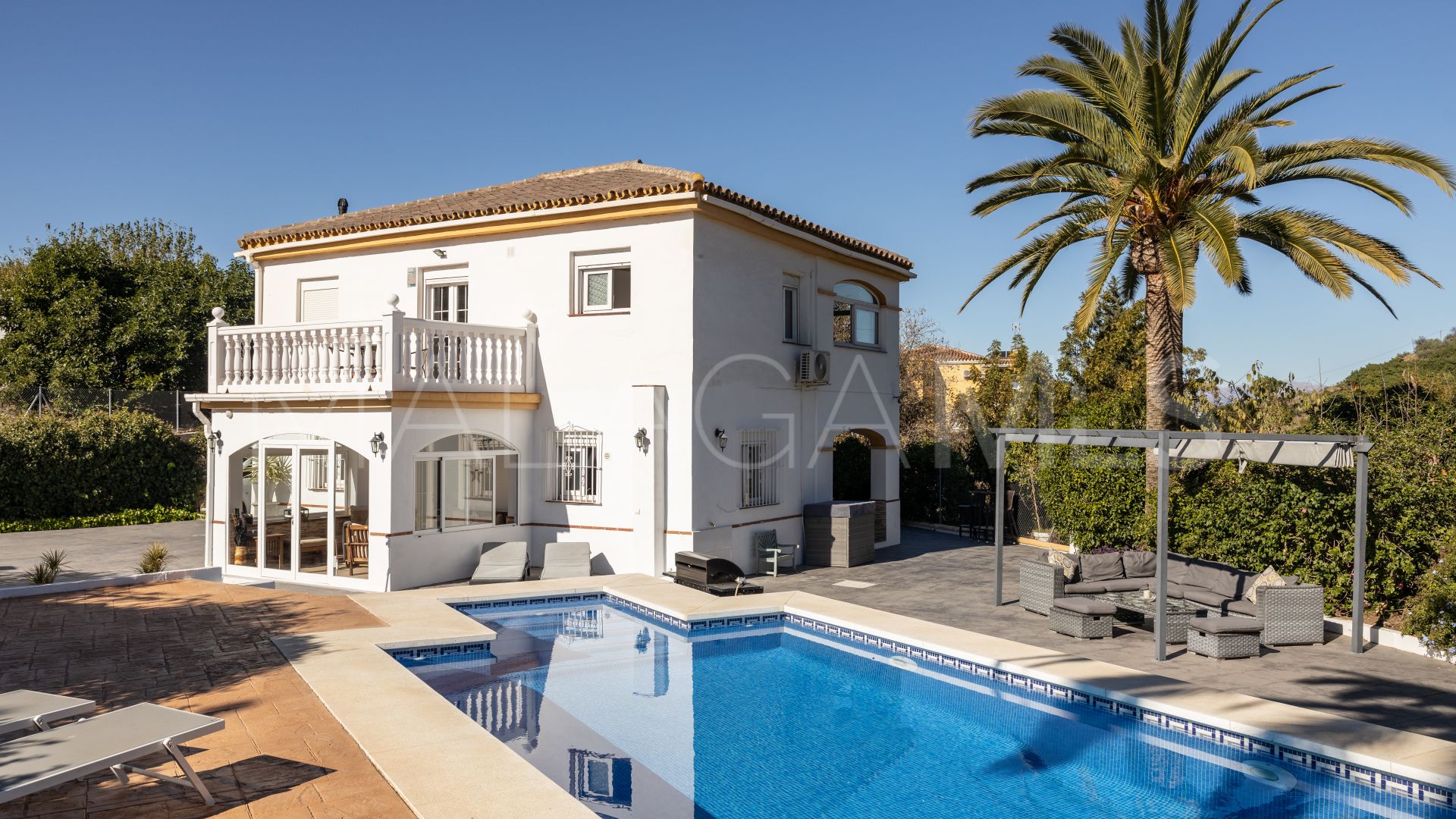 Villa for sale in Coin Centro with 5 bedrooms