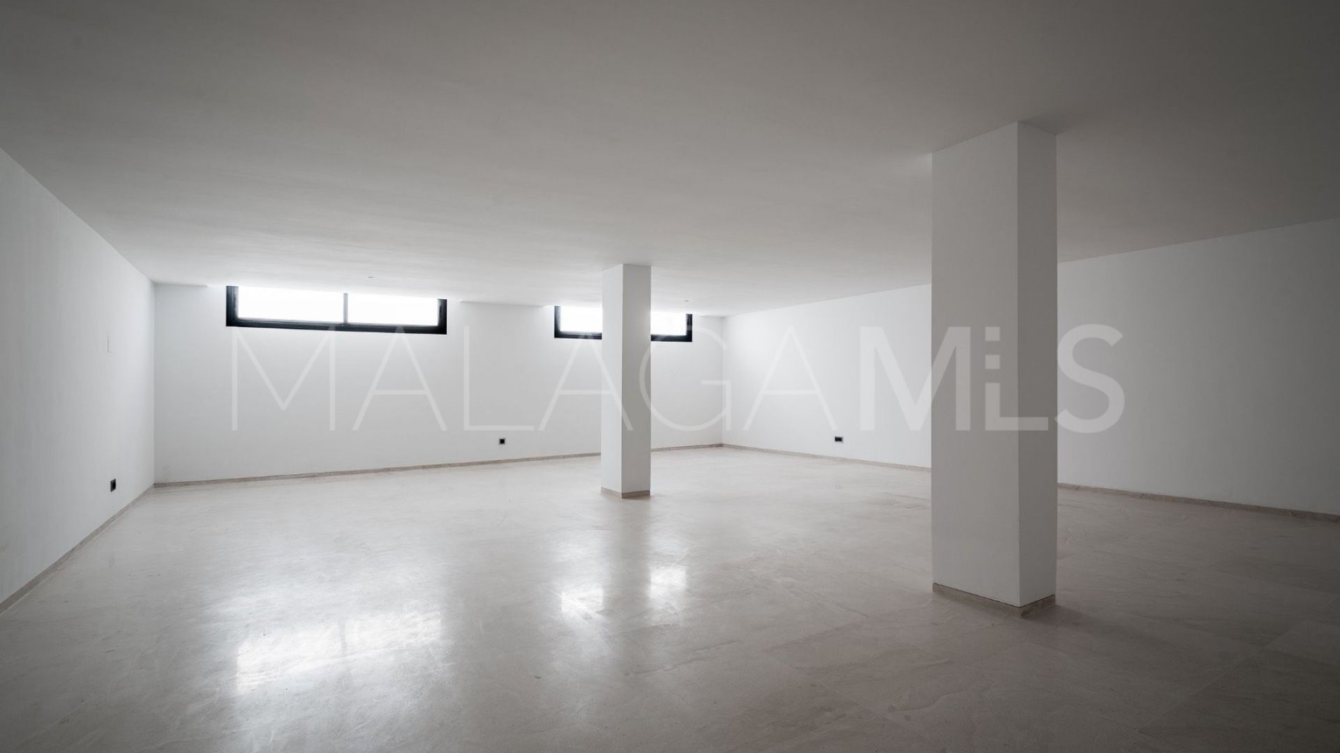 Villa for sale in Marbella City