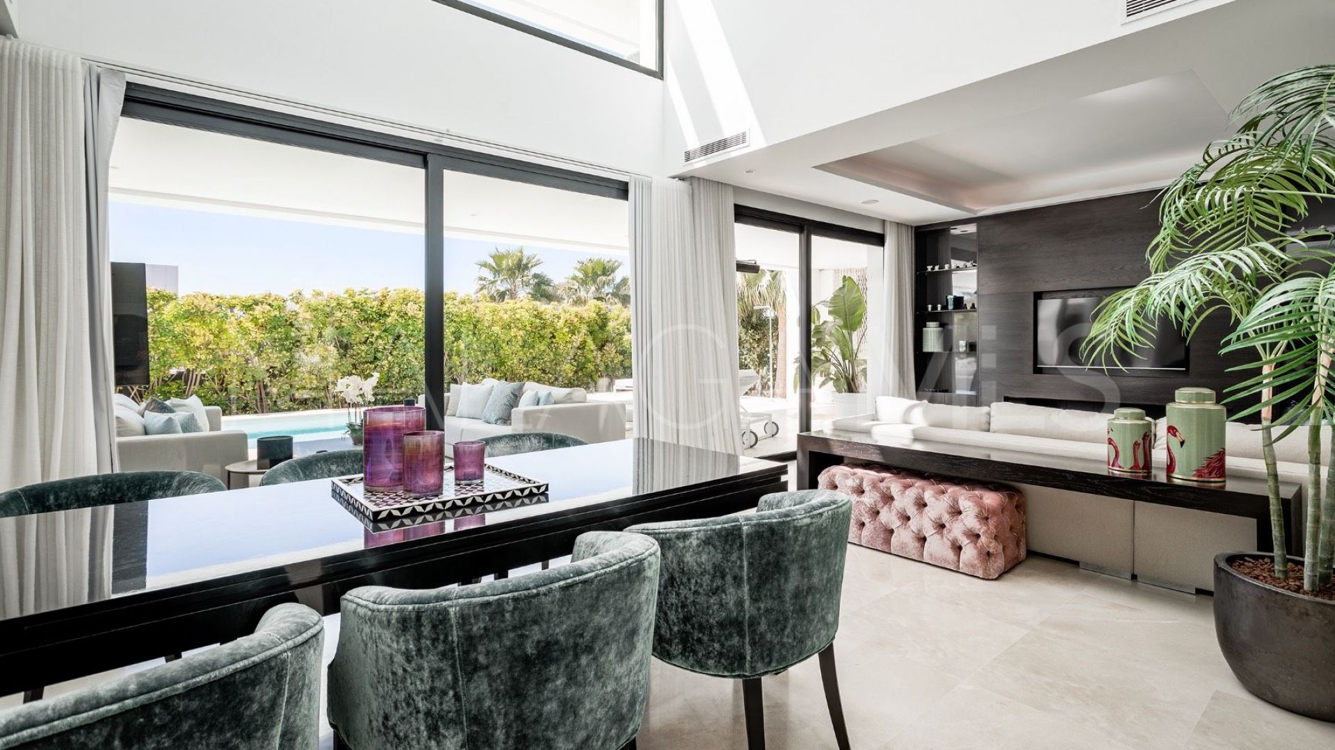 Villa for sale in Marbella City