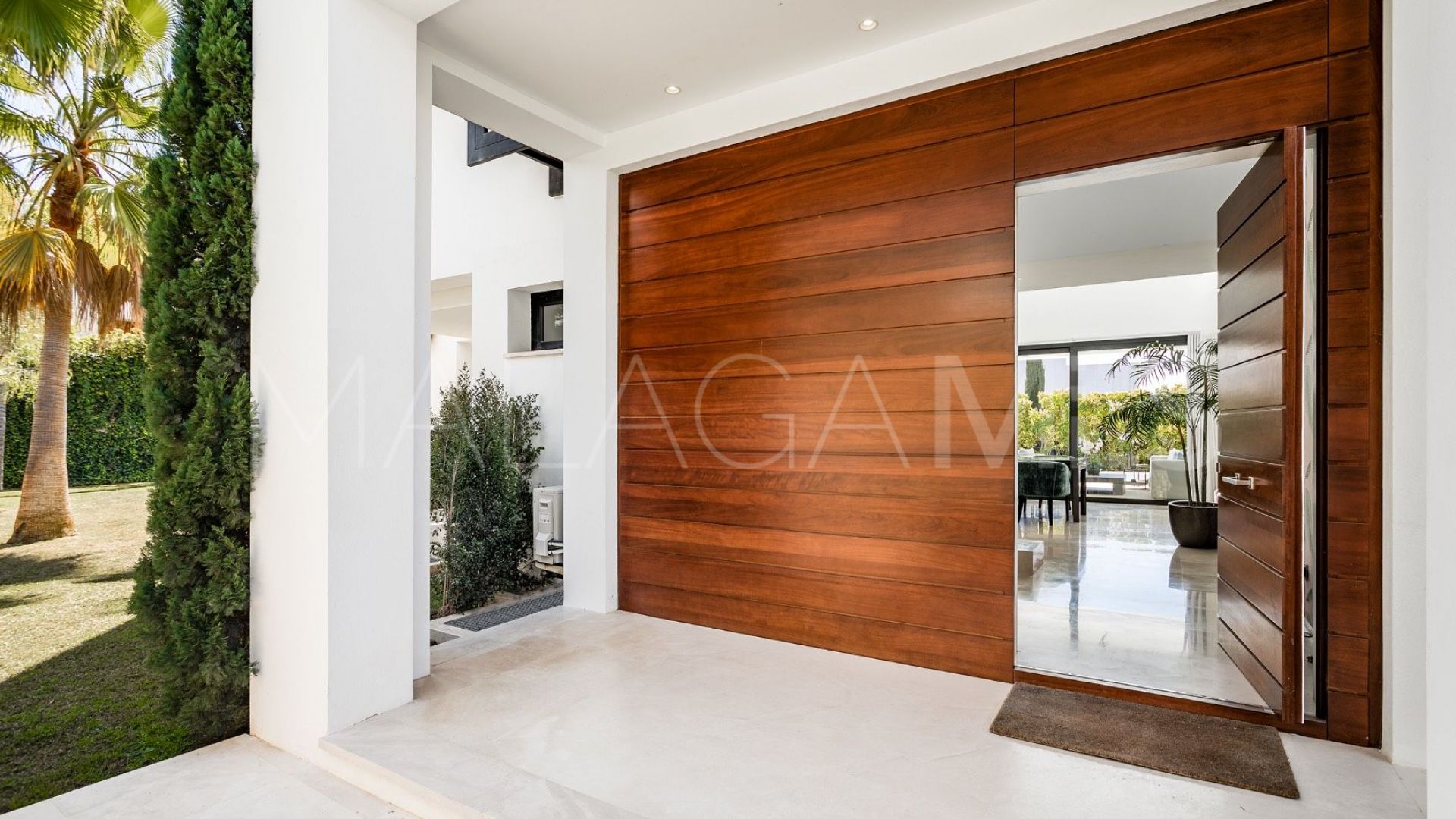 Villa for sale in Marbella City