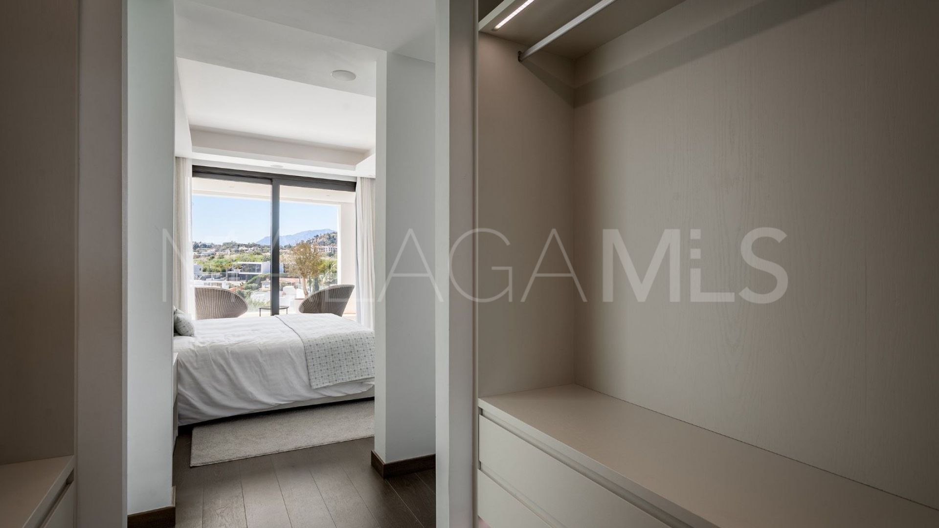 Villa for sale in Marbella City