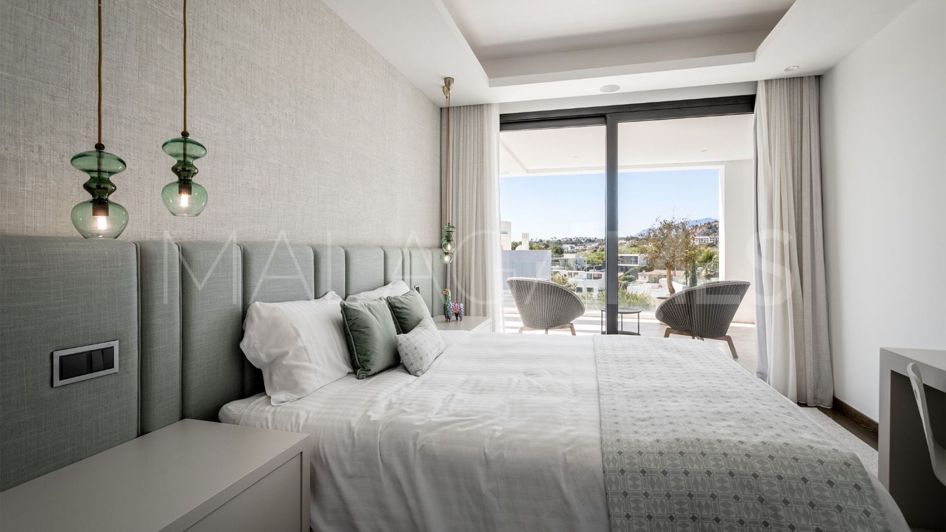 Villa for sale in Marbella City