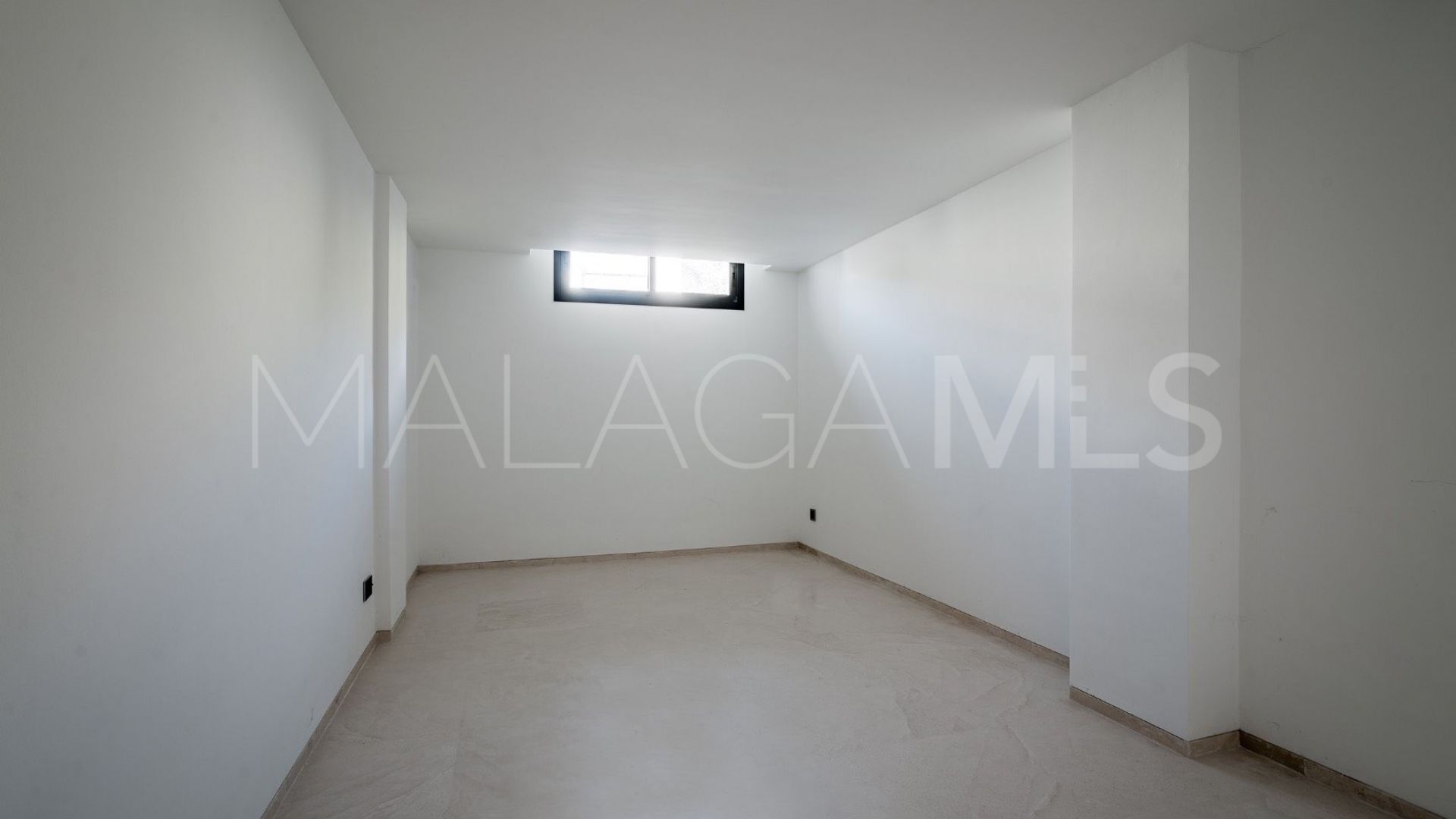 Villa for sale in Marbella City