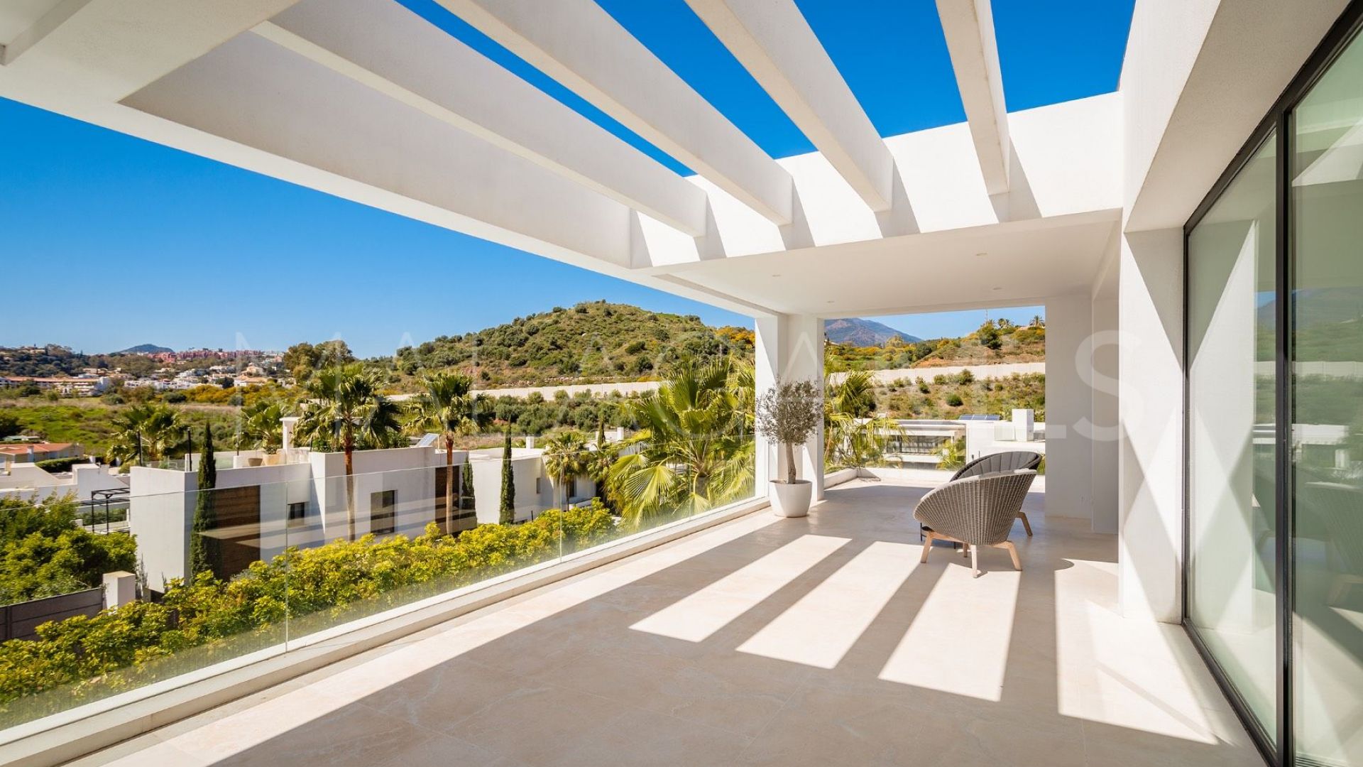 Villa for sale in Marbella City