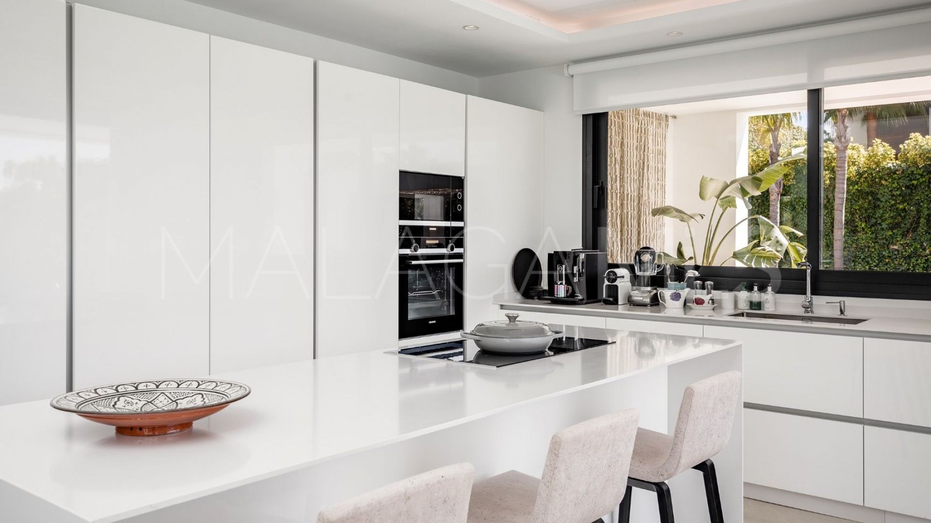 Villa for sale in Marbella City