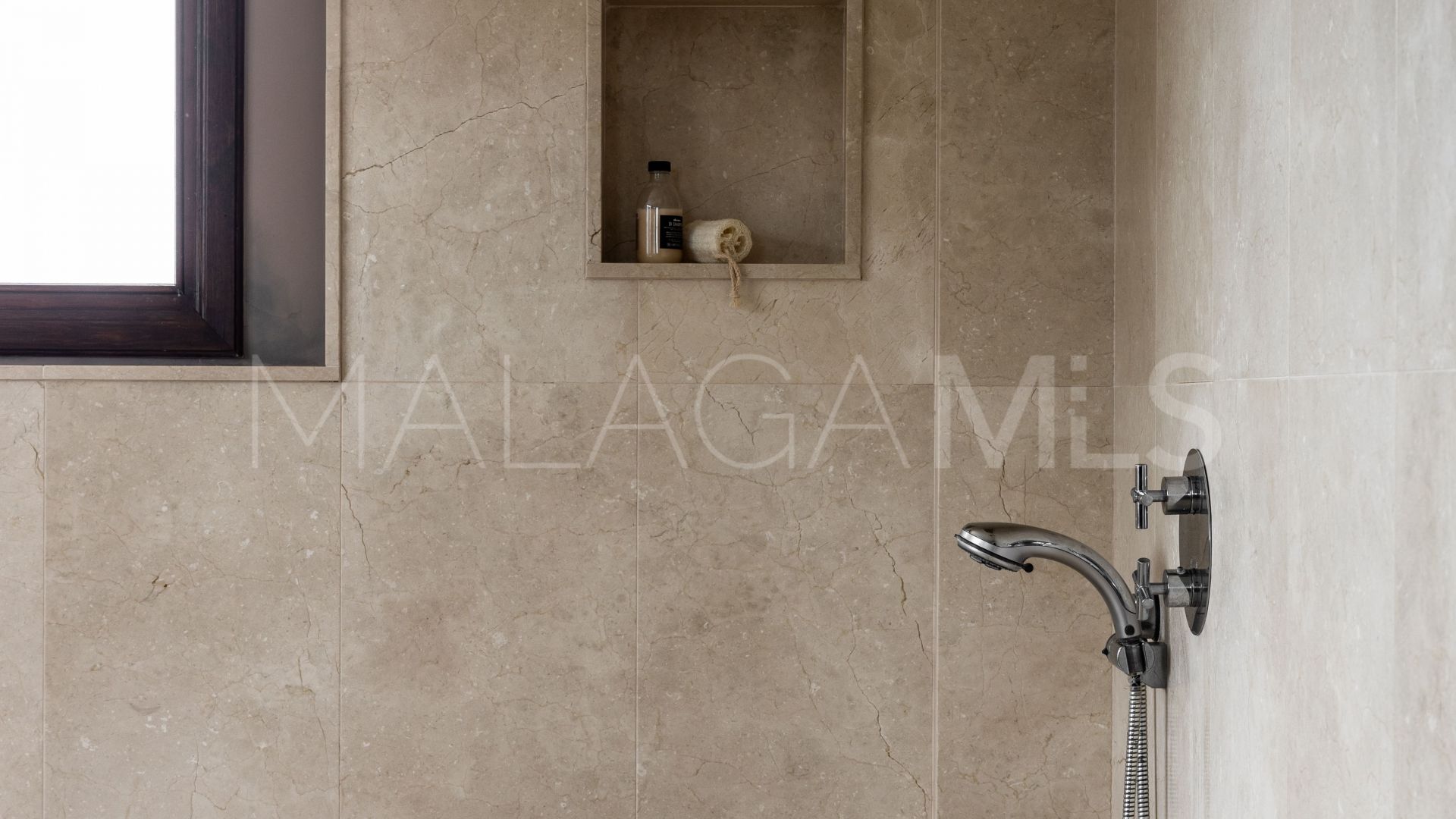 Villa for sale in El Madroñal