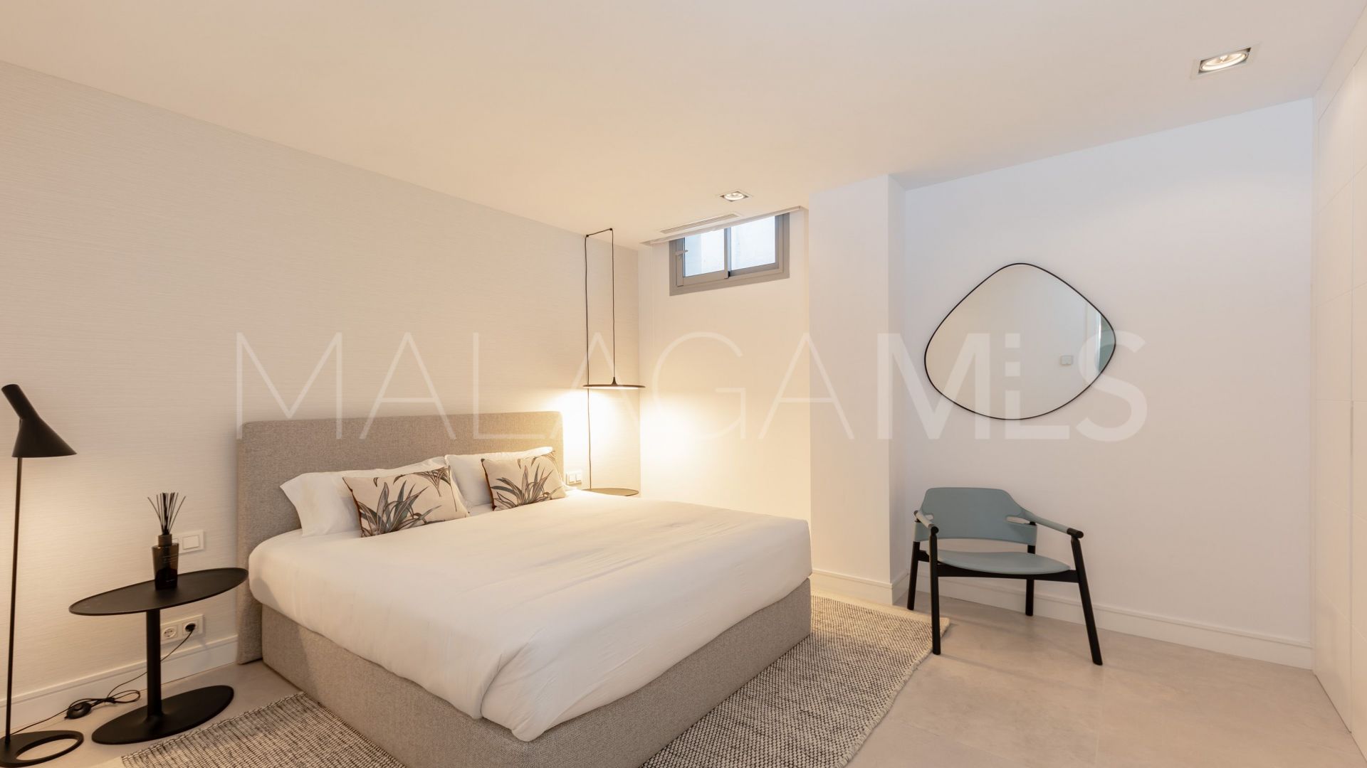 Se vende villa with 5 bedrooms in Marbella Este