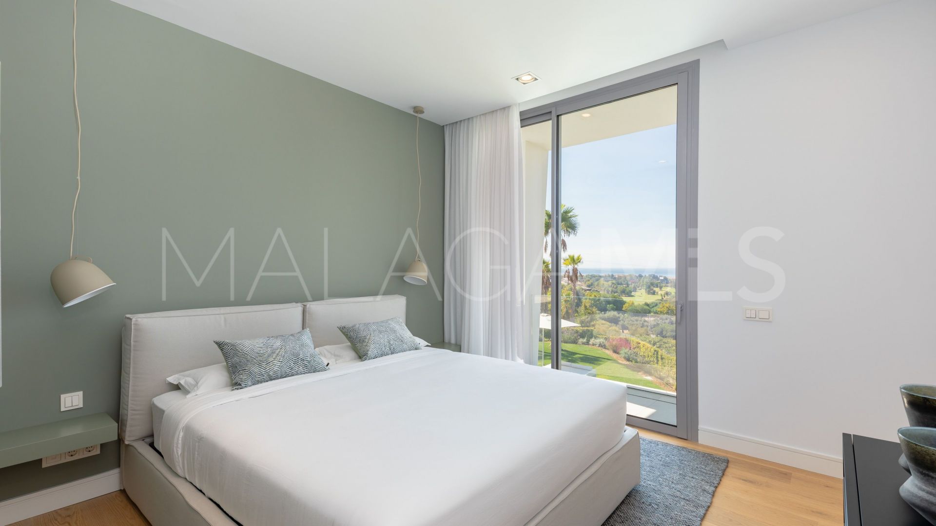 Se vende villa with 5 bedrooms in Marbella Este