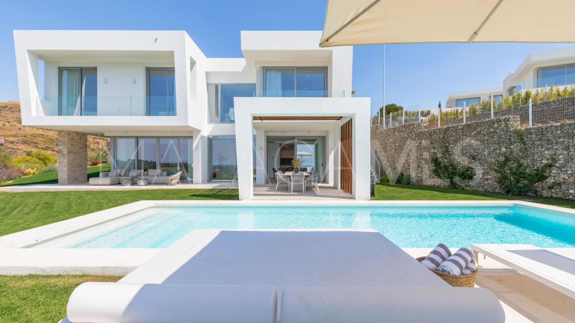 Se vende villa with 5 bedrooms in Marbella Este