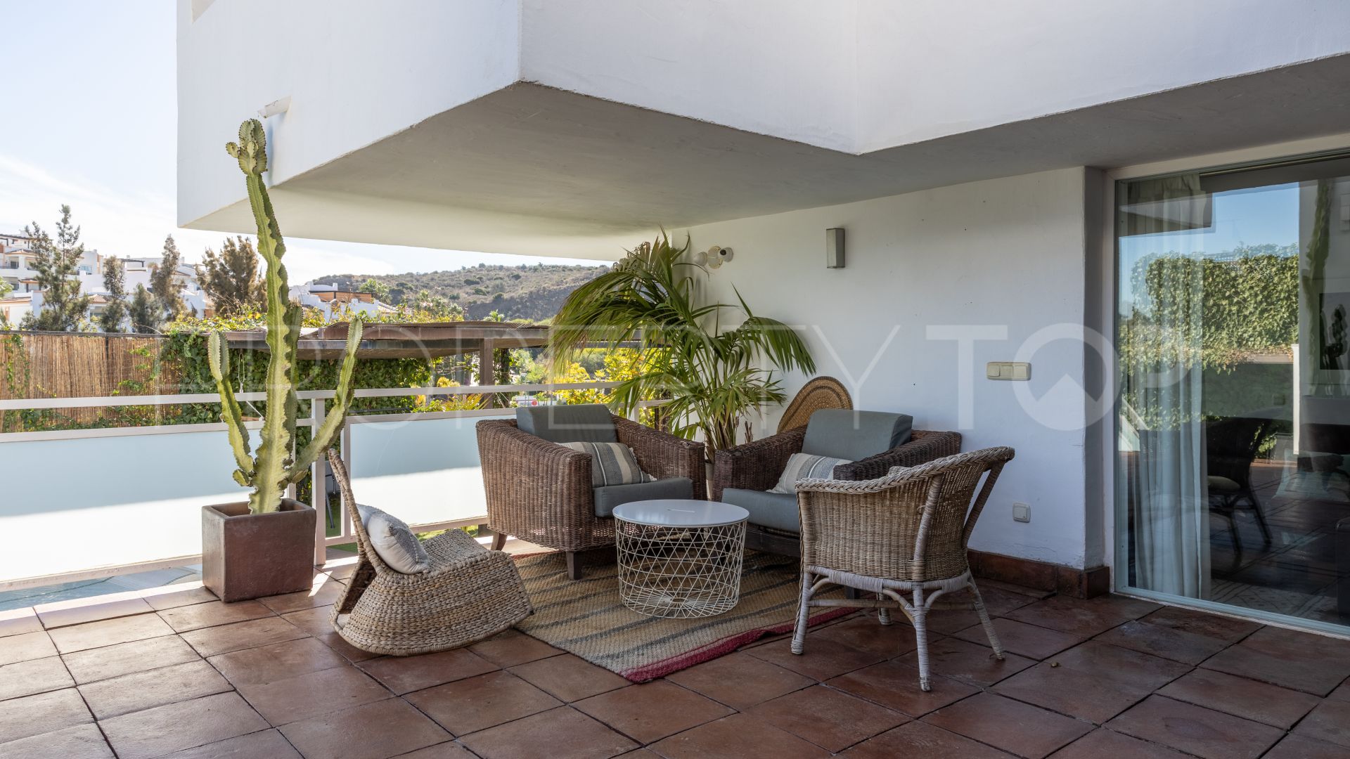 Buy villa in Cerros del Aguila with 5 bedrooms