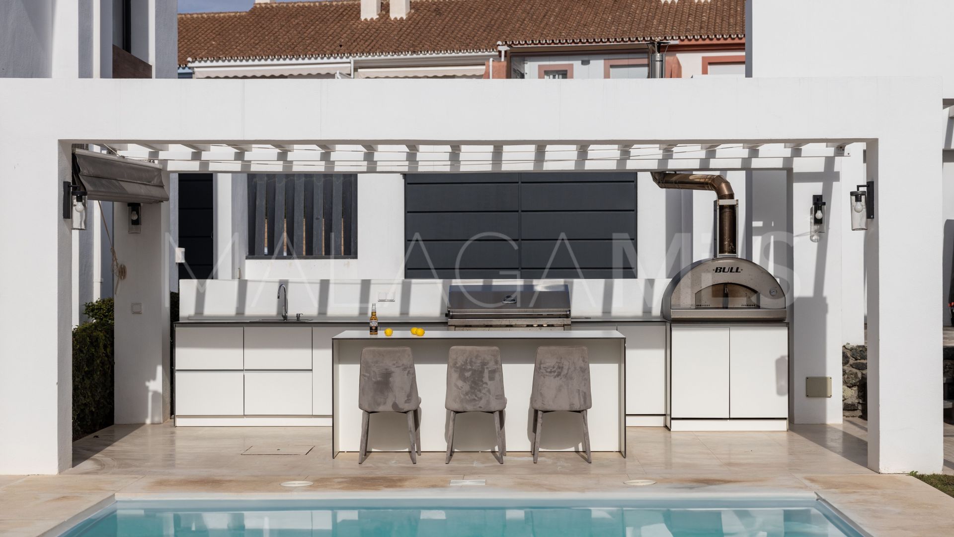 Villa for sale in Paraiso Medio