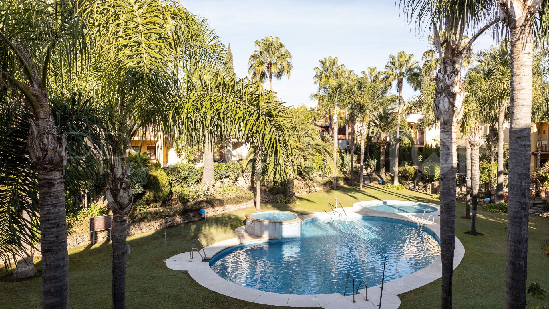 Adosado en venta en Marbella Golden Mile de 3 dormitorios