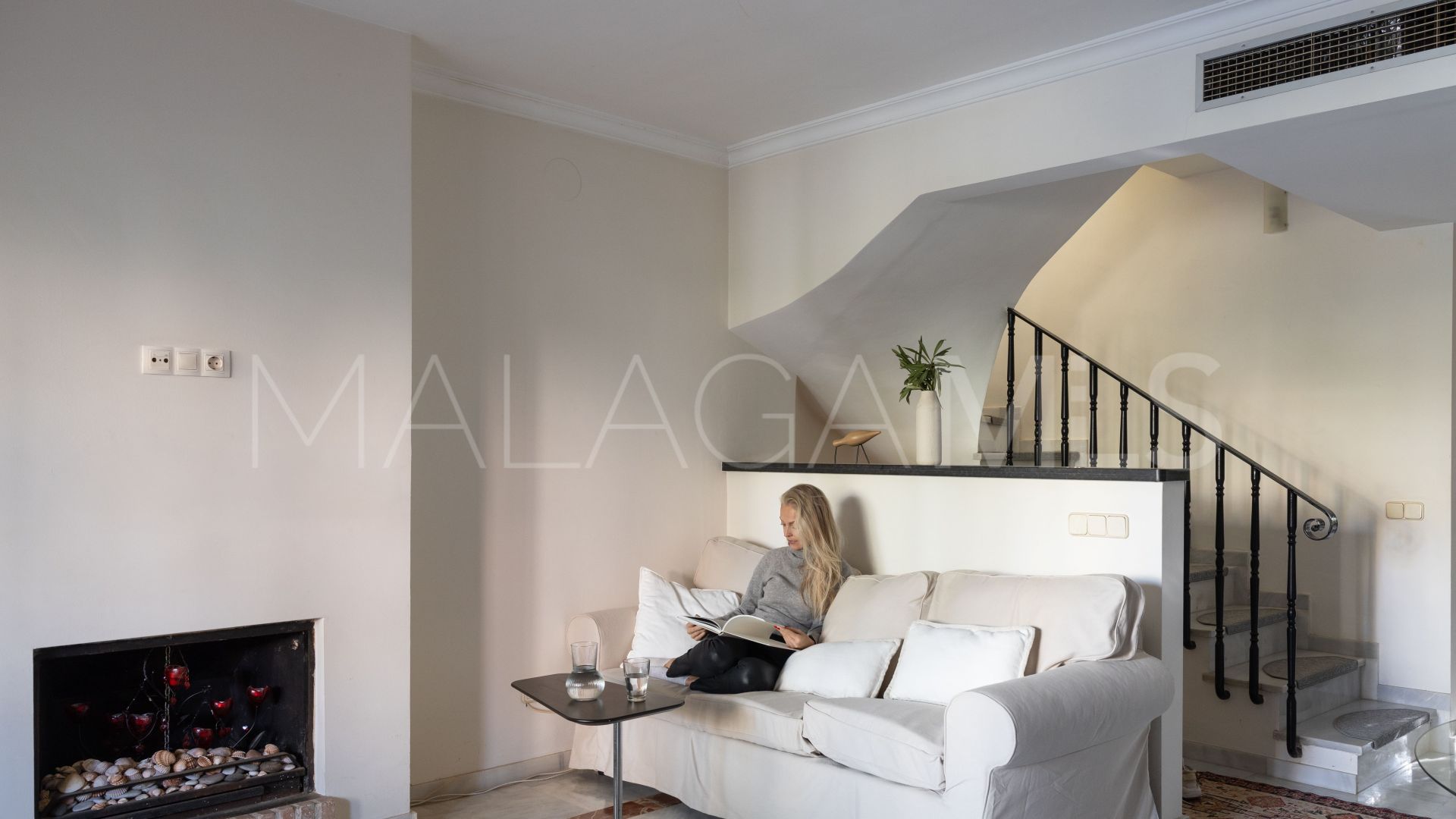 For sale town house in Marbella Golden Mile with 3 bedrooms