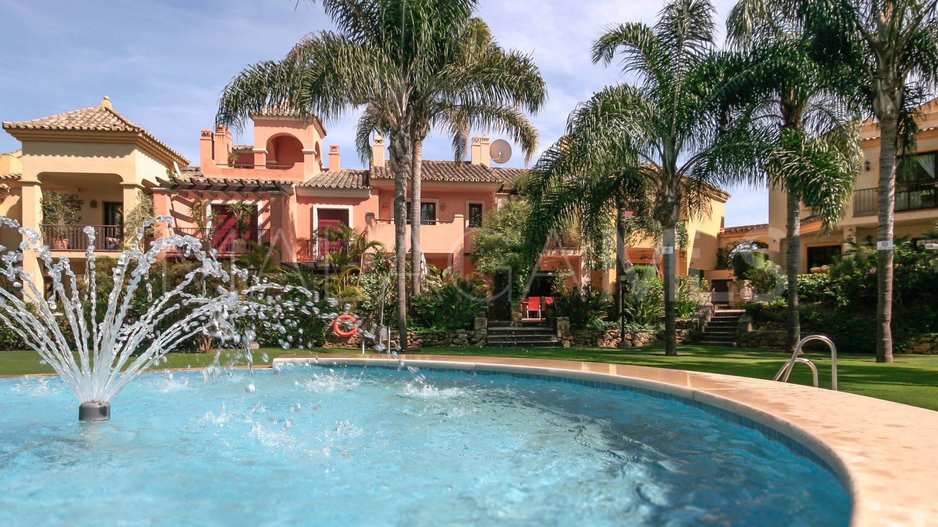 Maison de ville for sale in Marbella Golden Mile