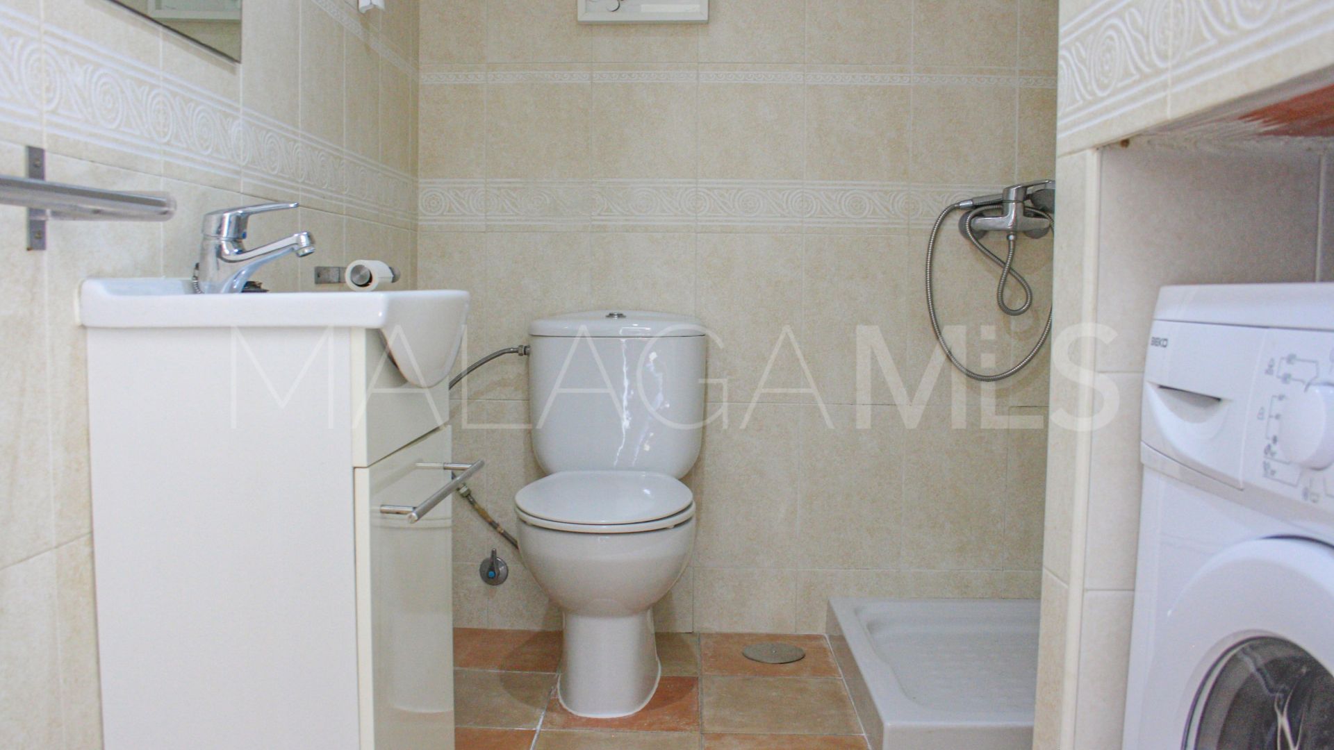 Studio for sale in Calahonda