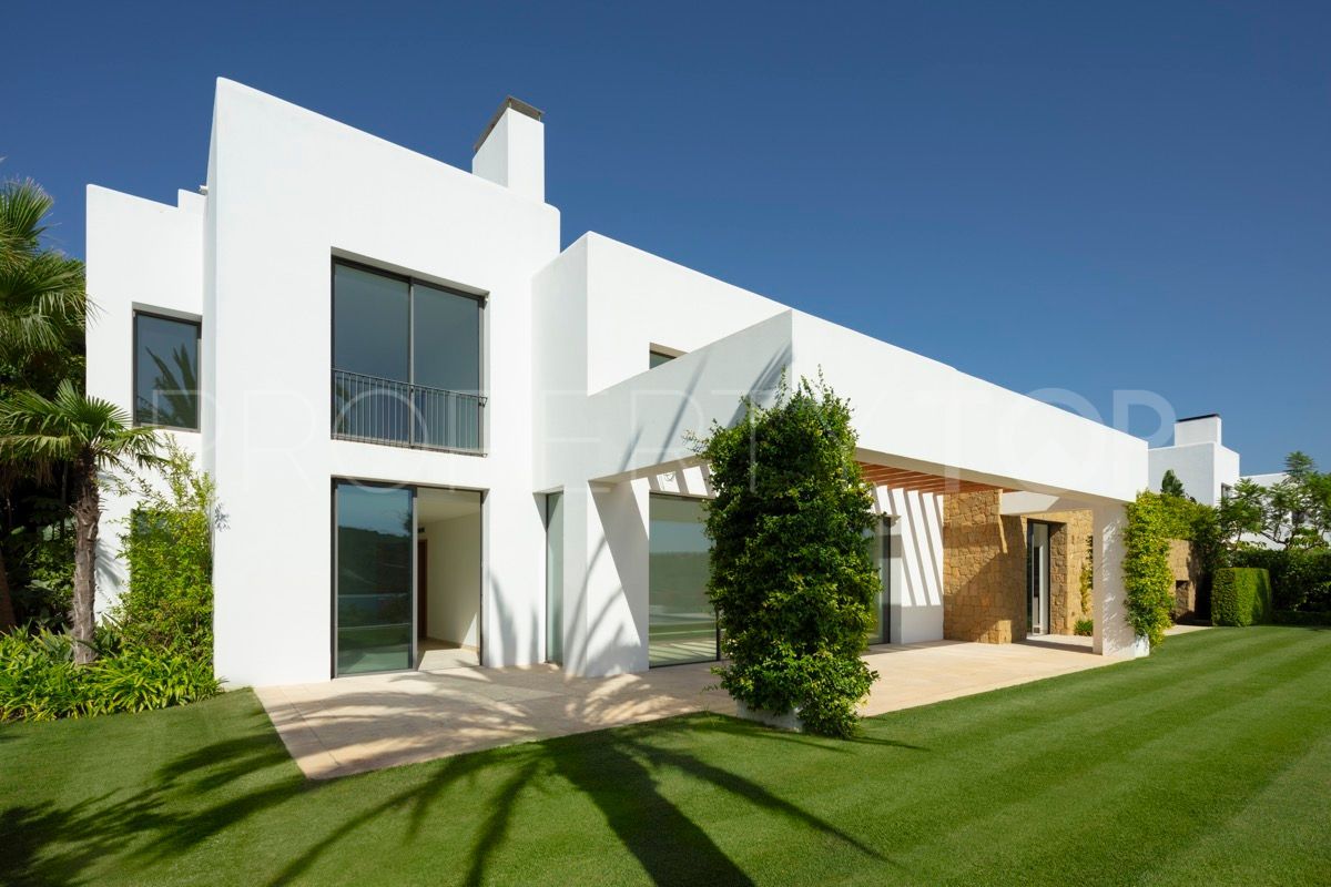 Villa for sale in Finca Cortesin with 5 bedrooms