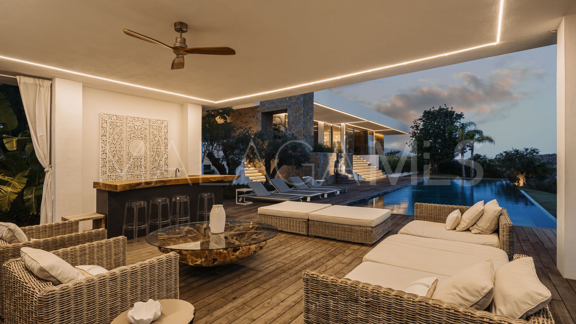 For sale Marbella Club Golf Resort mansion with 6 bedrooms