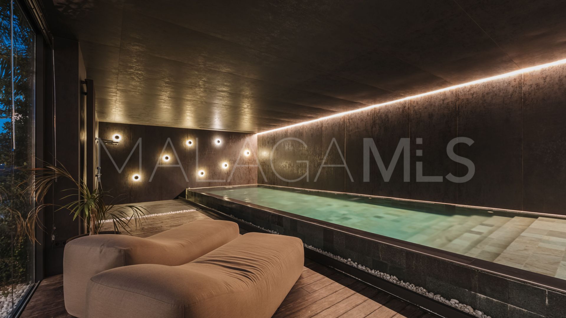 For sale Marbella Club Golf Resort mansion with 6 bedrooms