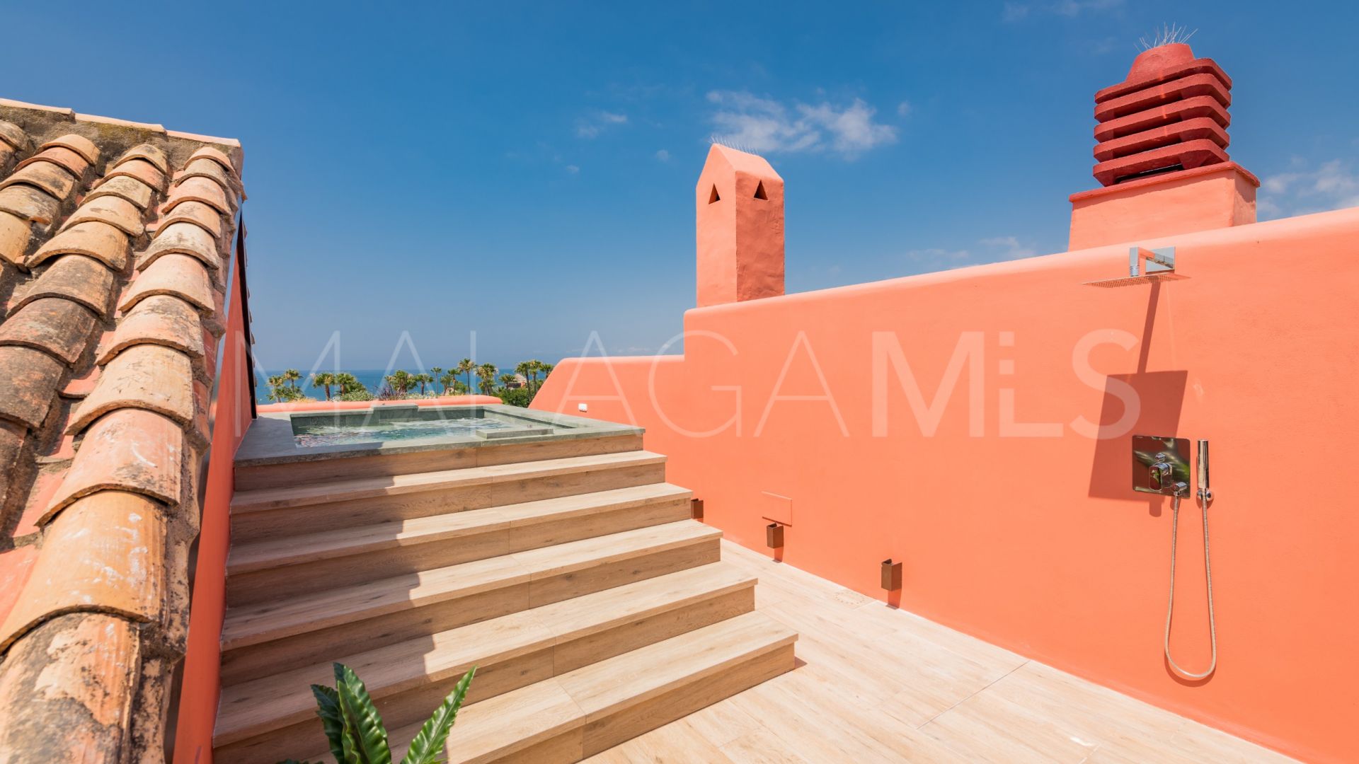 For sale penthouse with 4 bedrooms in Torre Bermeja