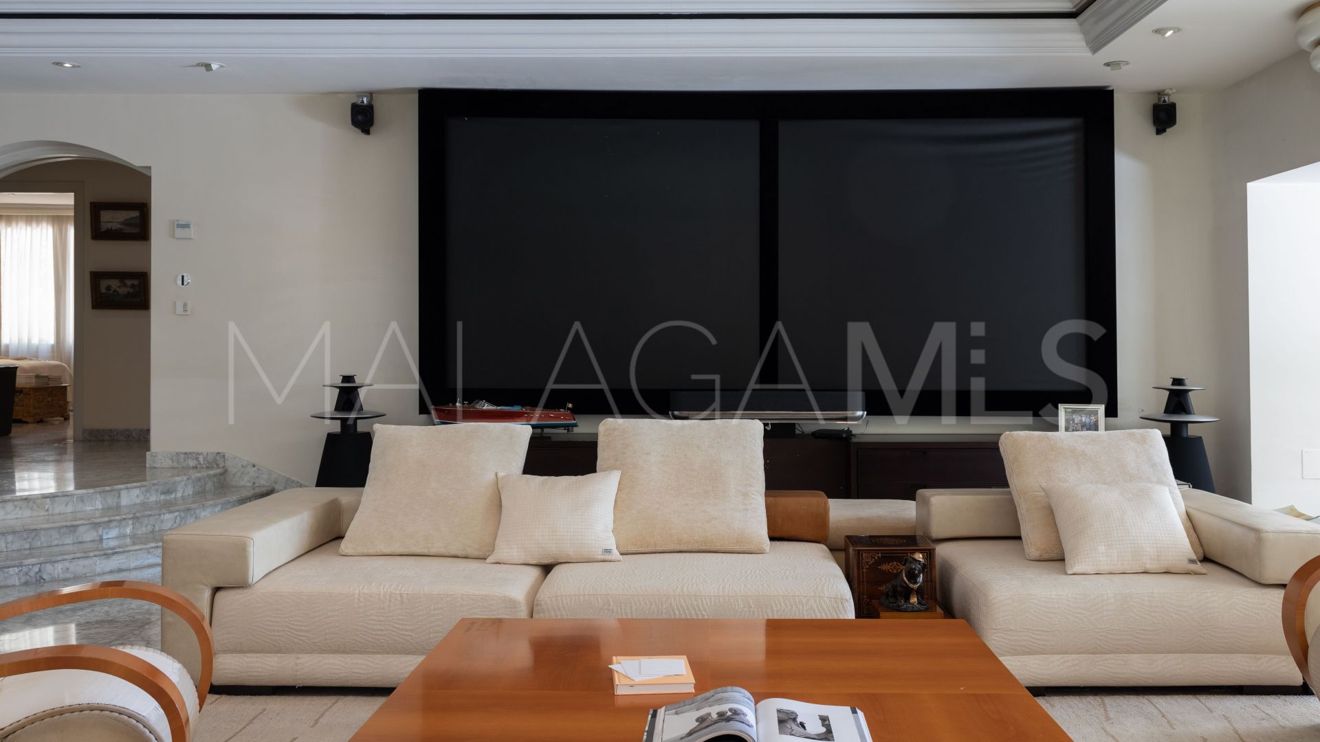 Villa for sale in Marbella Goldene Meile