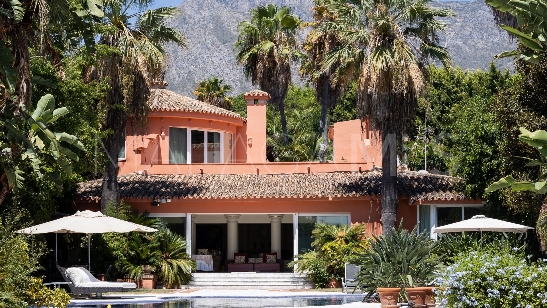 Villa for sale in Marbella Goldene Meile