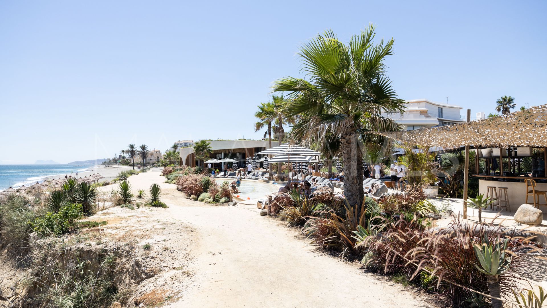 Lägenhet for sale in Estepona Playa