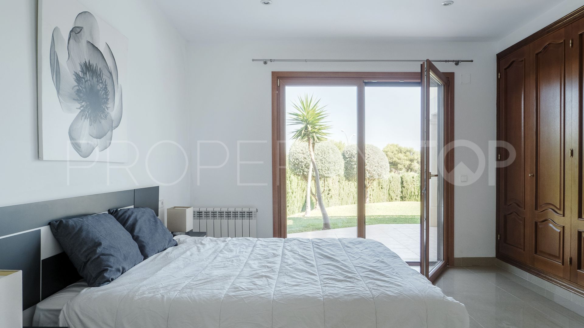 Comprar casa de 4 dormitorios en Santa Ponsa