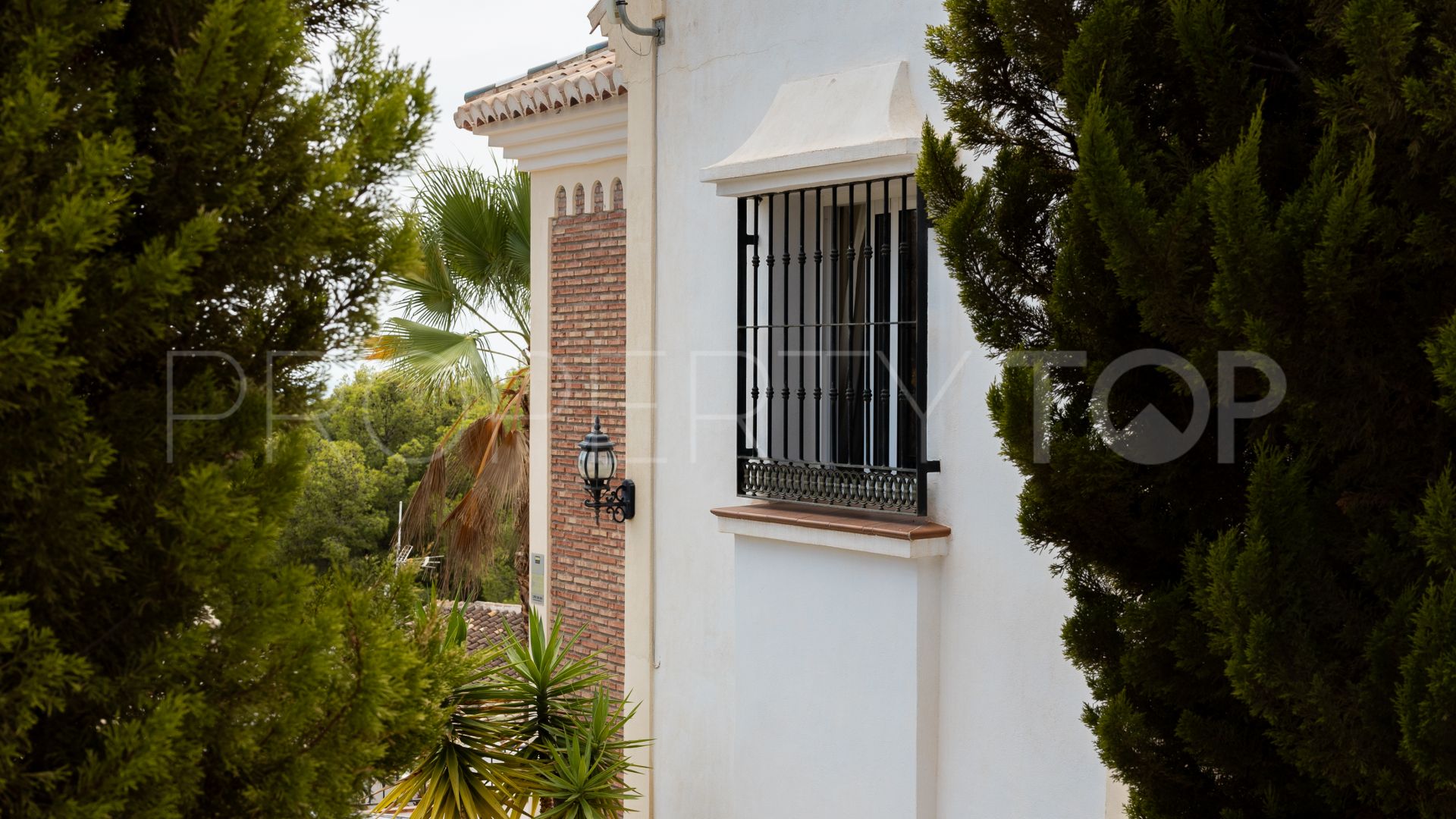 For sale Frigiliana house with 5 bedrooms