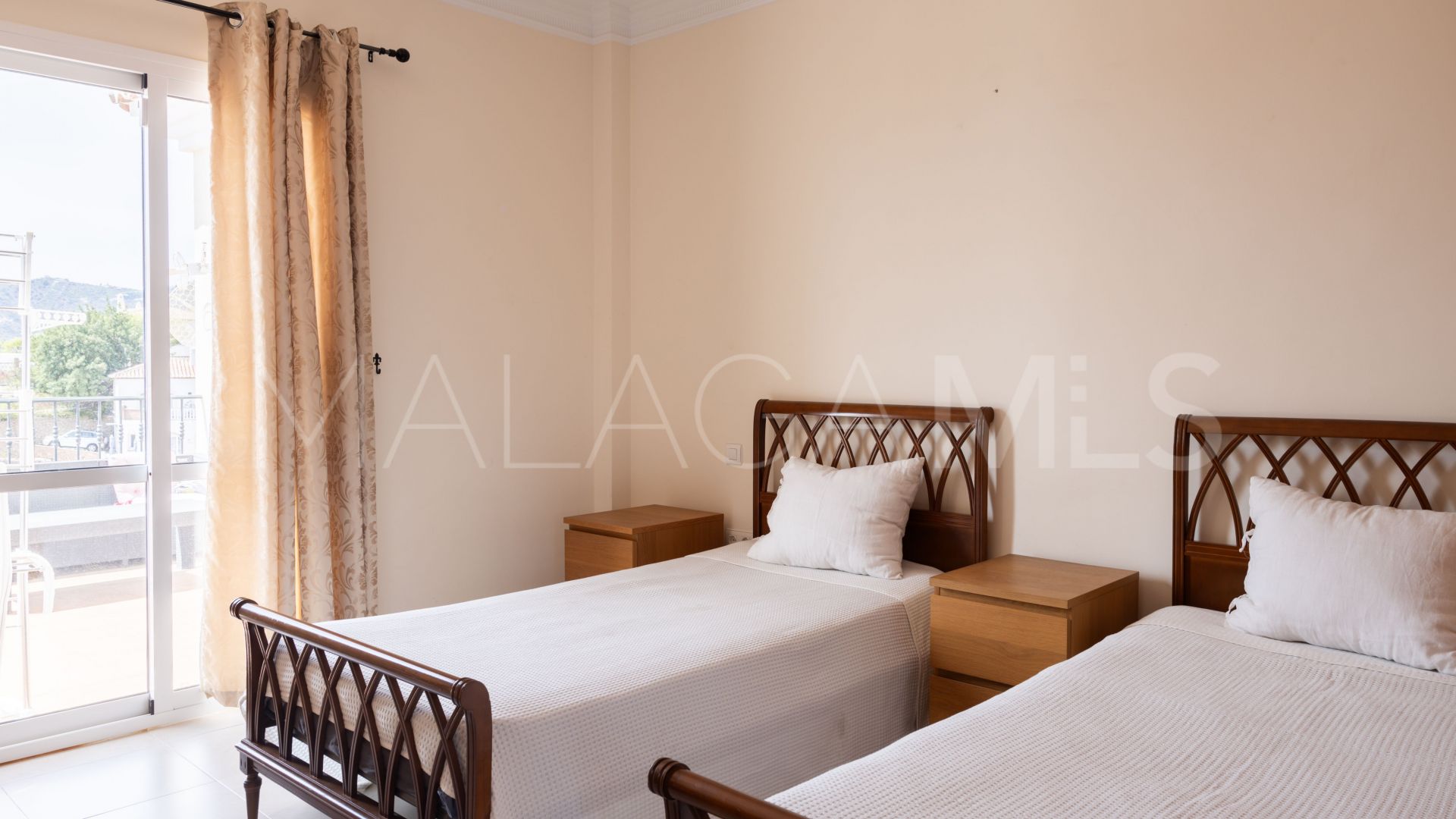 Villa for sale in Frigiliana