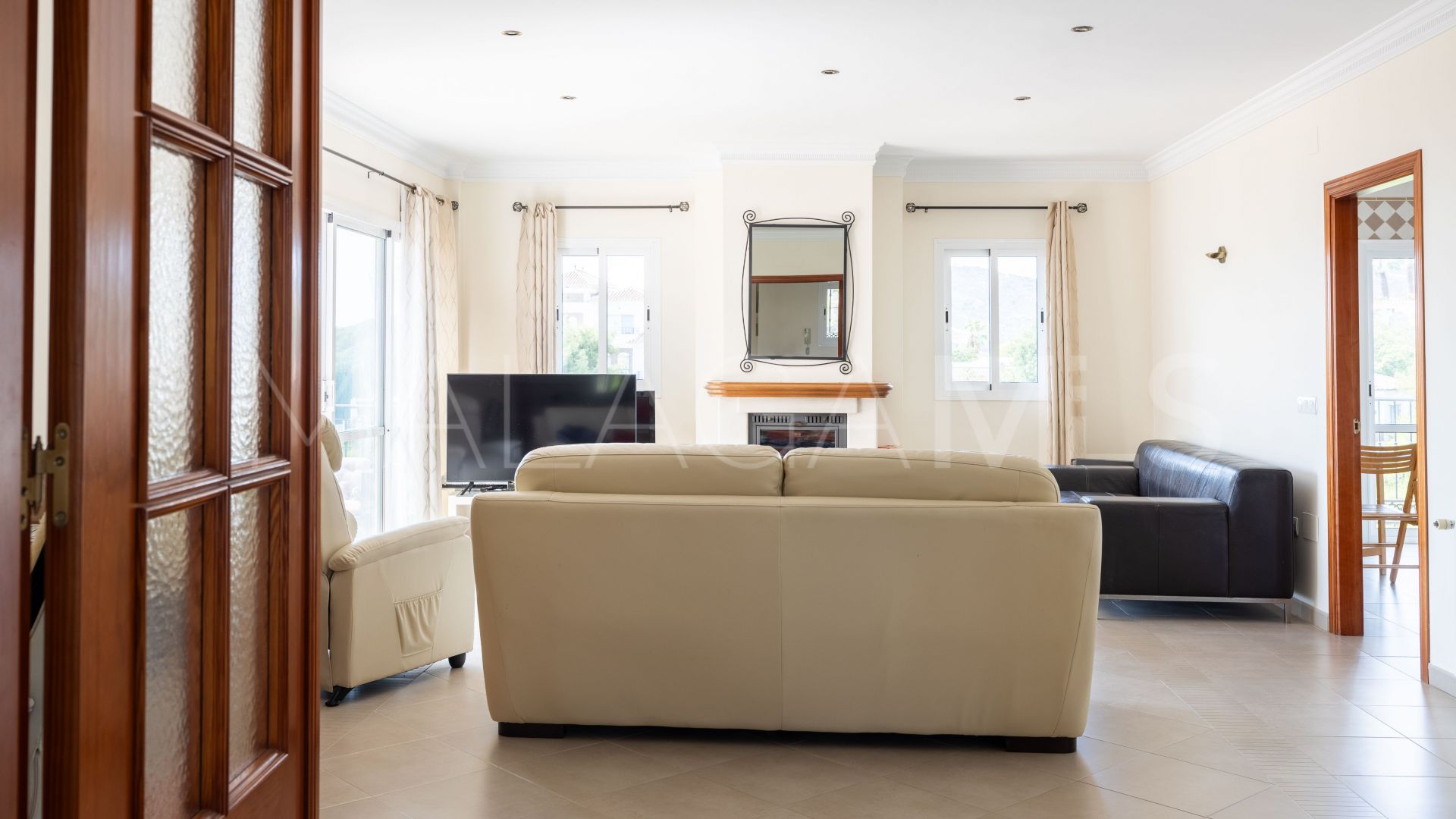 Villa for sale in Frigiliana