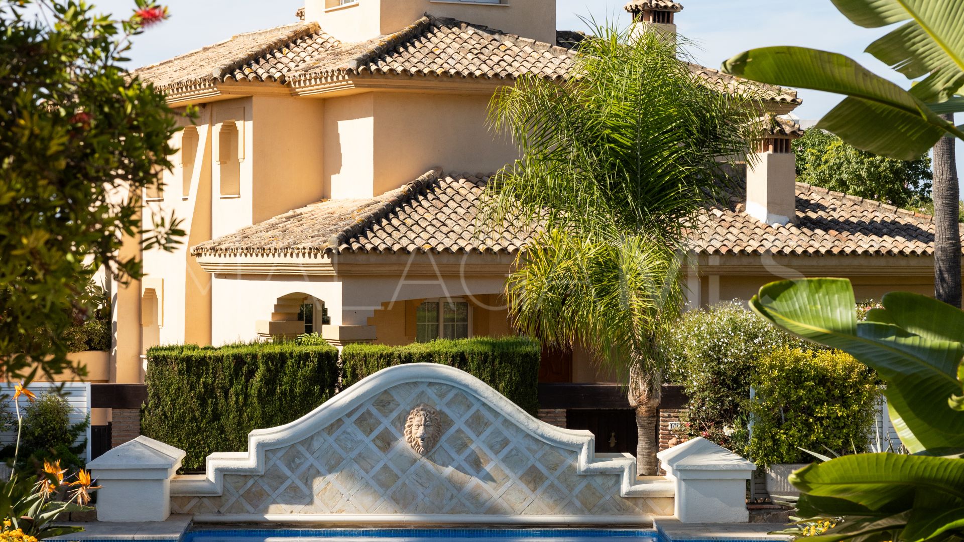 Villa for sale in Las Chapas