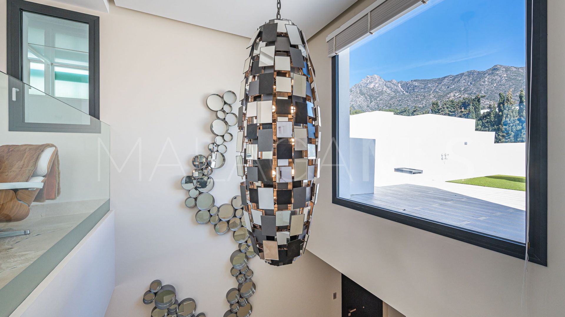 Zweistöckiges penthouse for sale in Marbella Goldene Meile