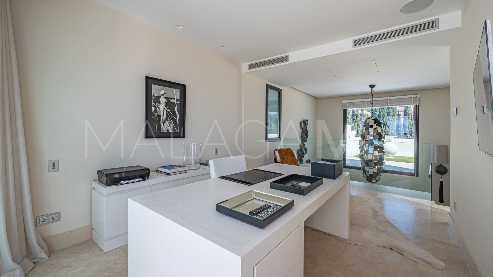 Zweistöckiges penthouse for sale in Marbella Goldene Meile