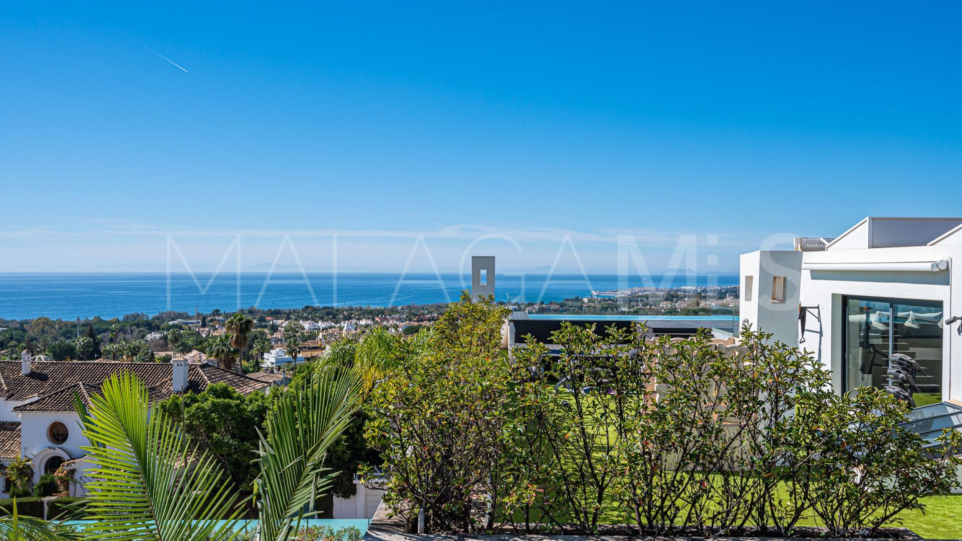 Zweistöckiges penthouse for sale in Marbella Goldene Meile