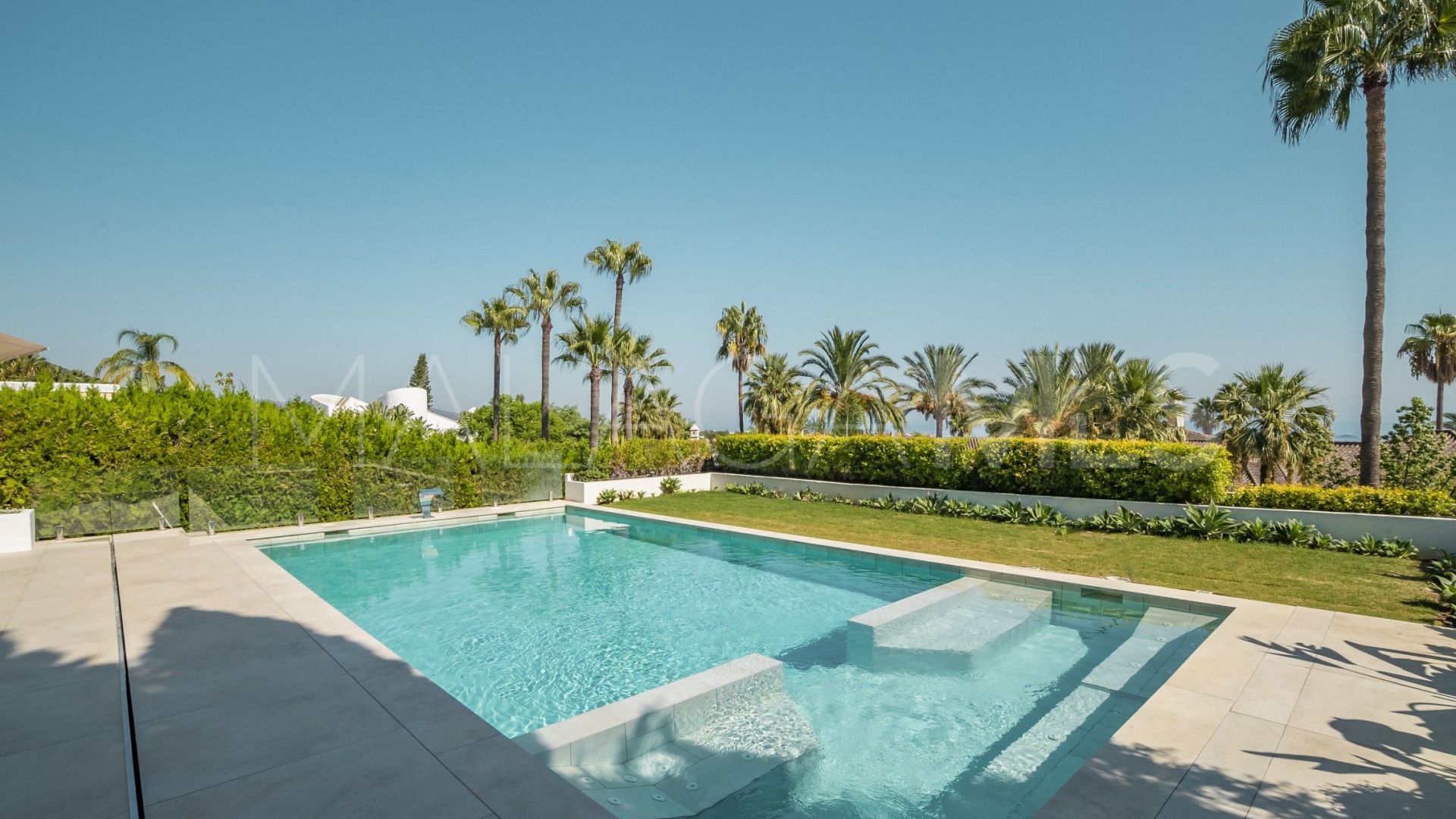Villa for sale in Sierra Blanca