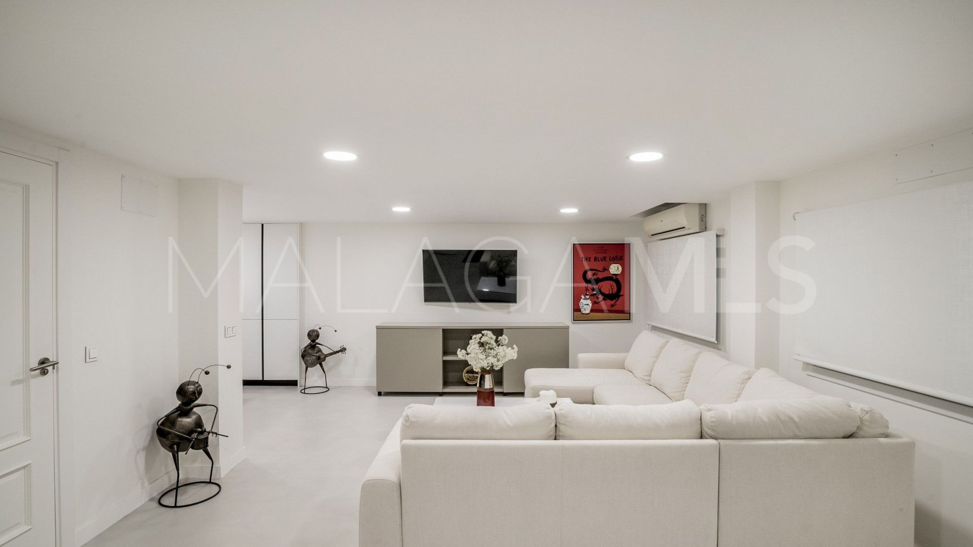 Villa for sale in Sierra Blanca