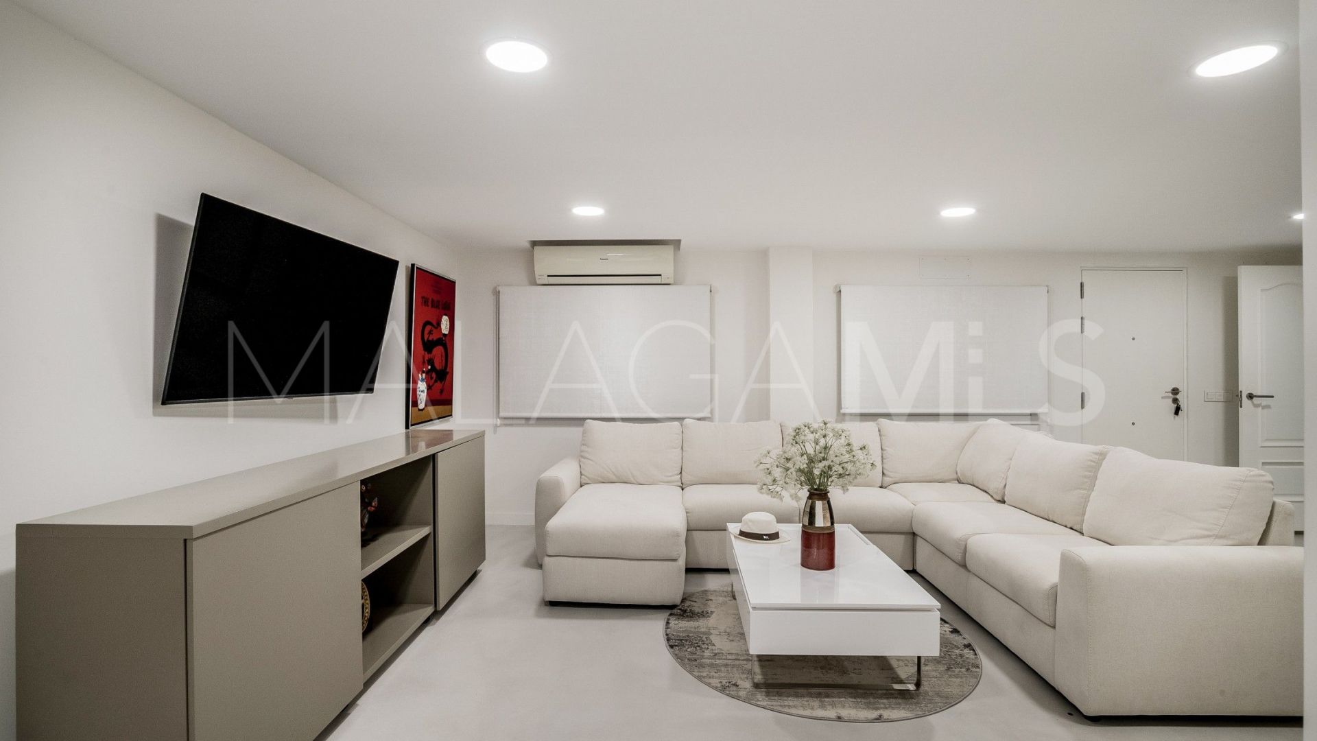 Villa for sale in Sierra Blanca