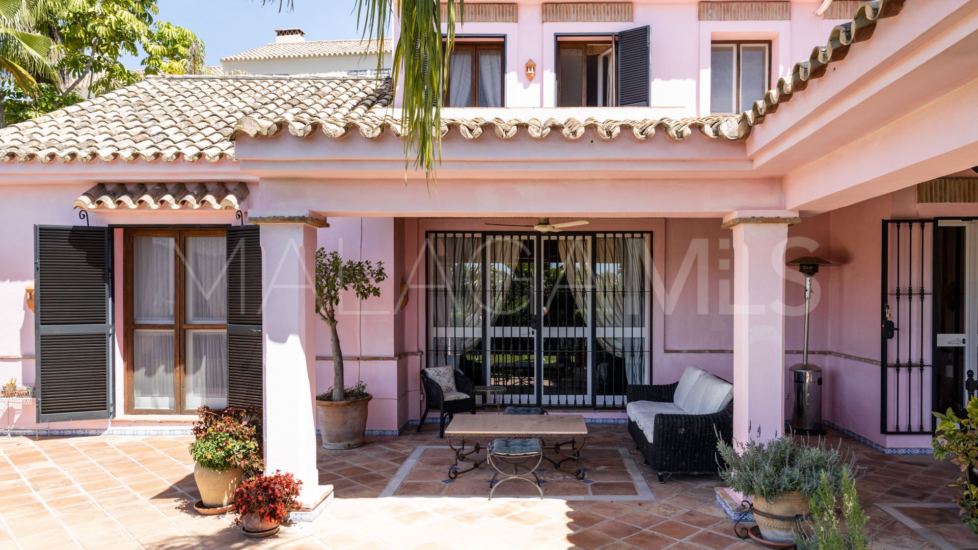 5 bedrooms villa for sale in Puerto del Almendro