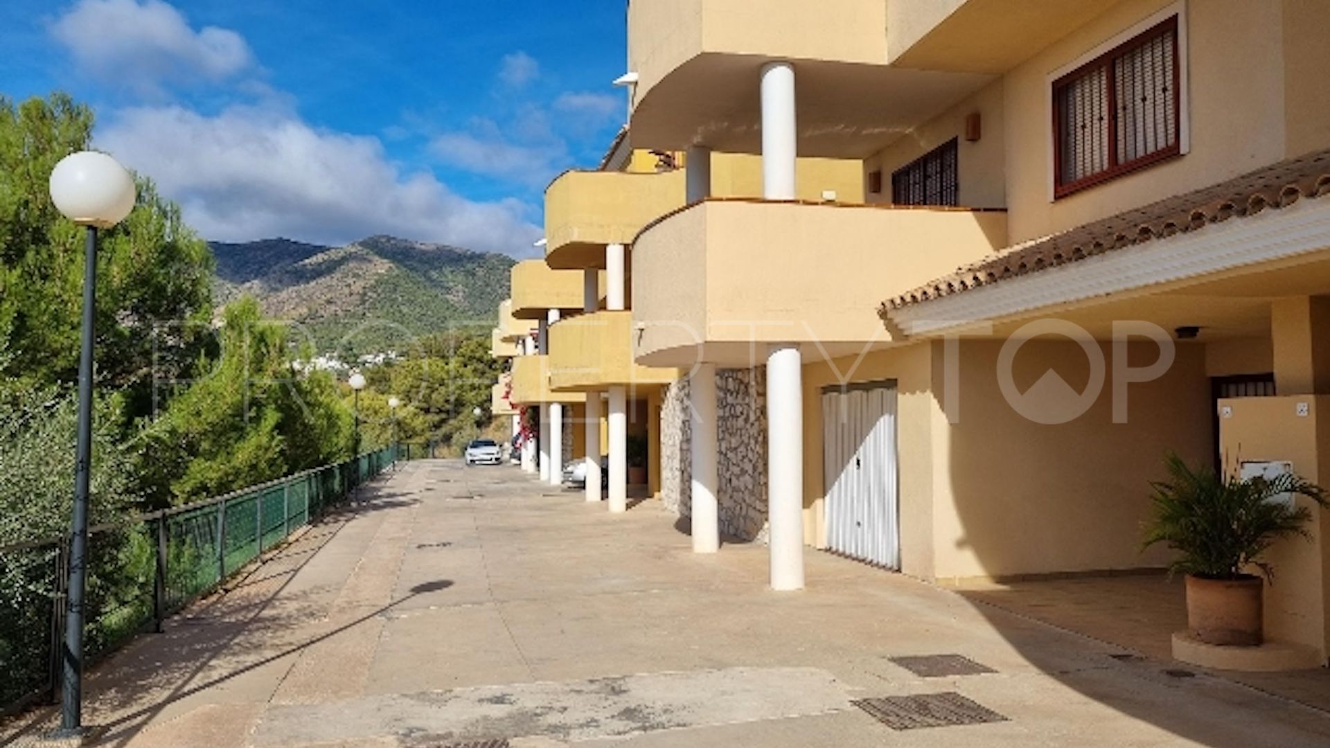 Buena Vista semi detached house for sale