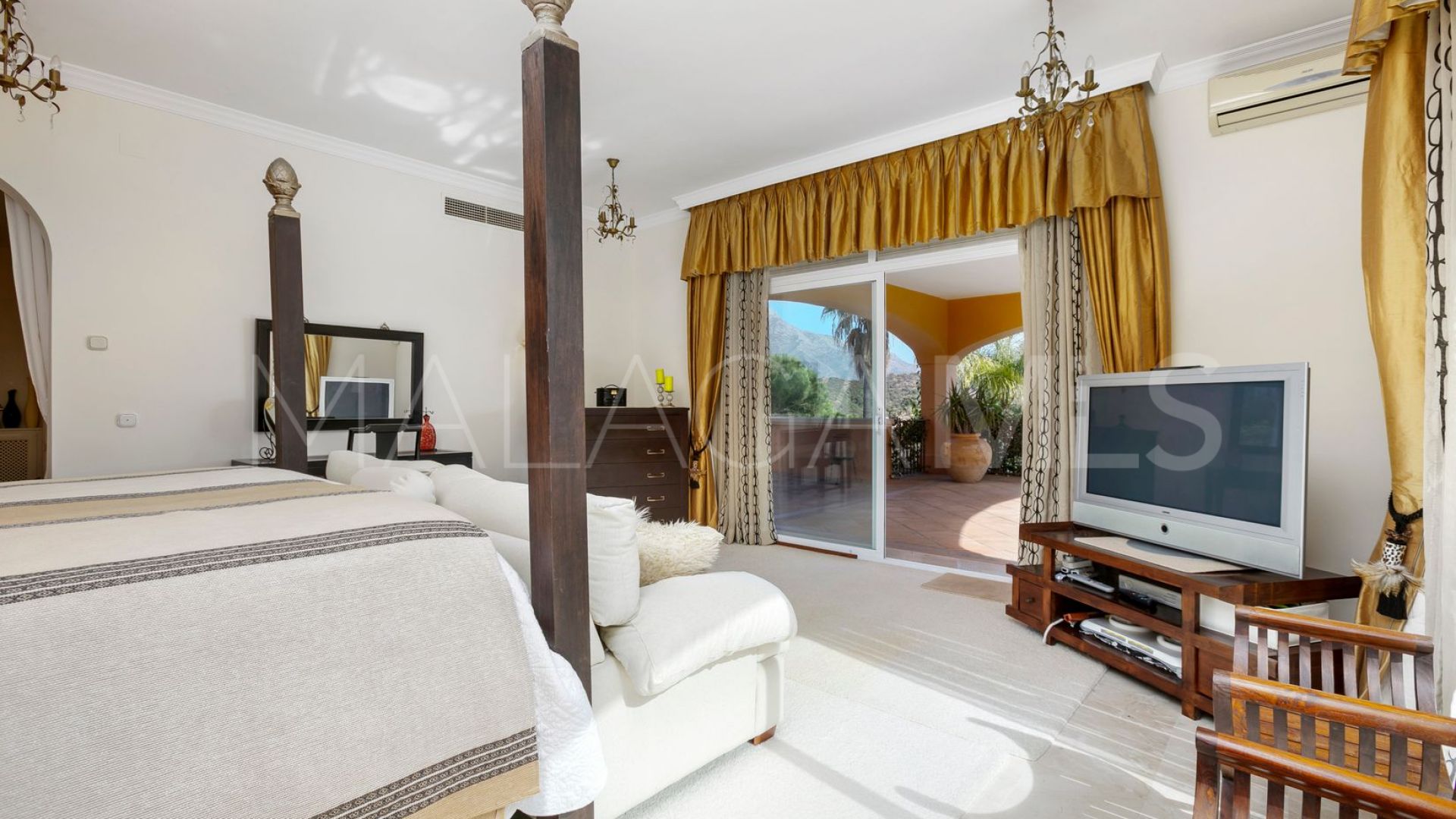 Buy La Quinta villa