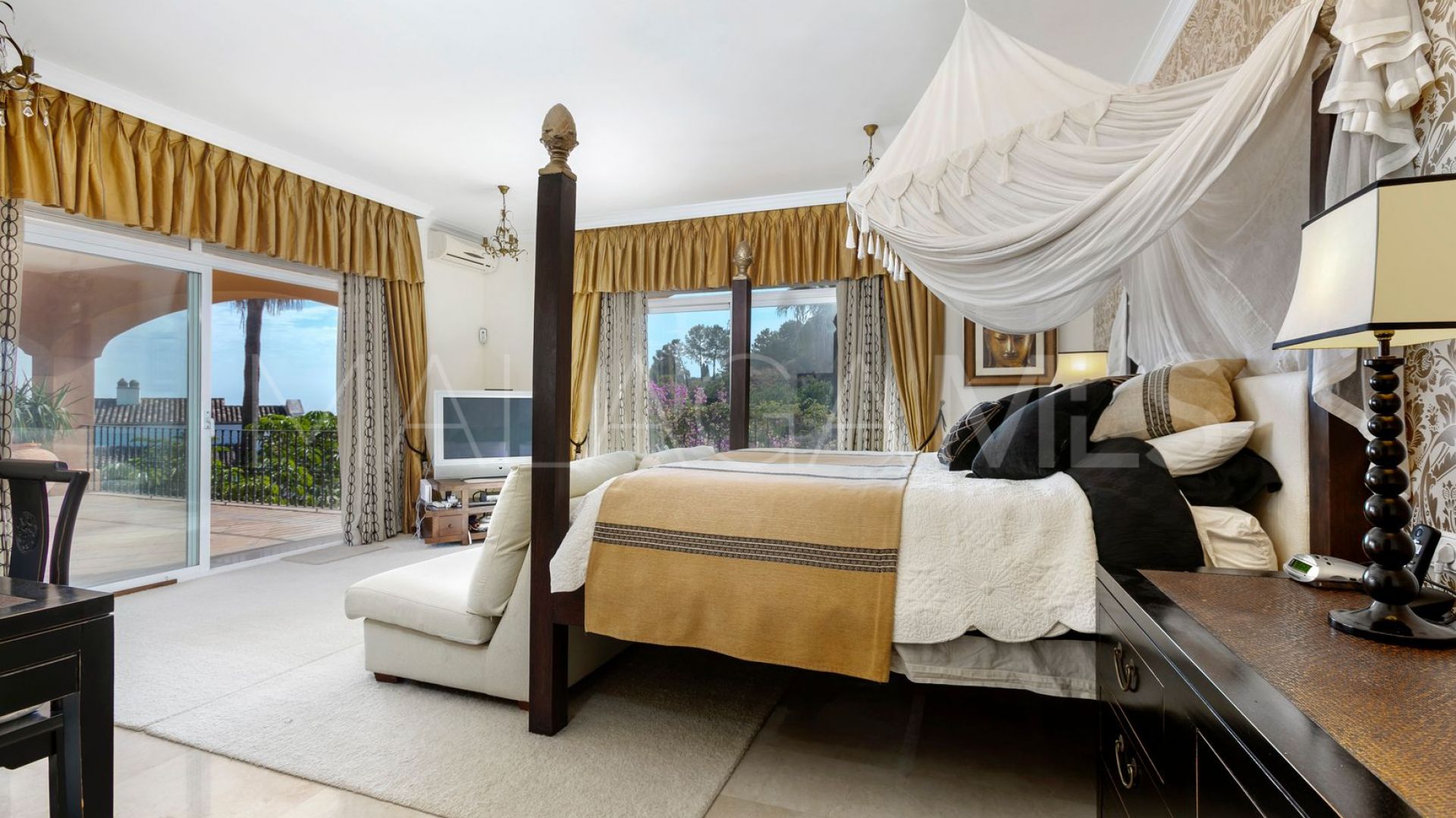 Buy La Quinta villa