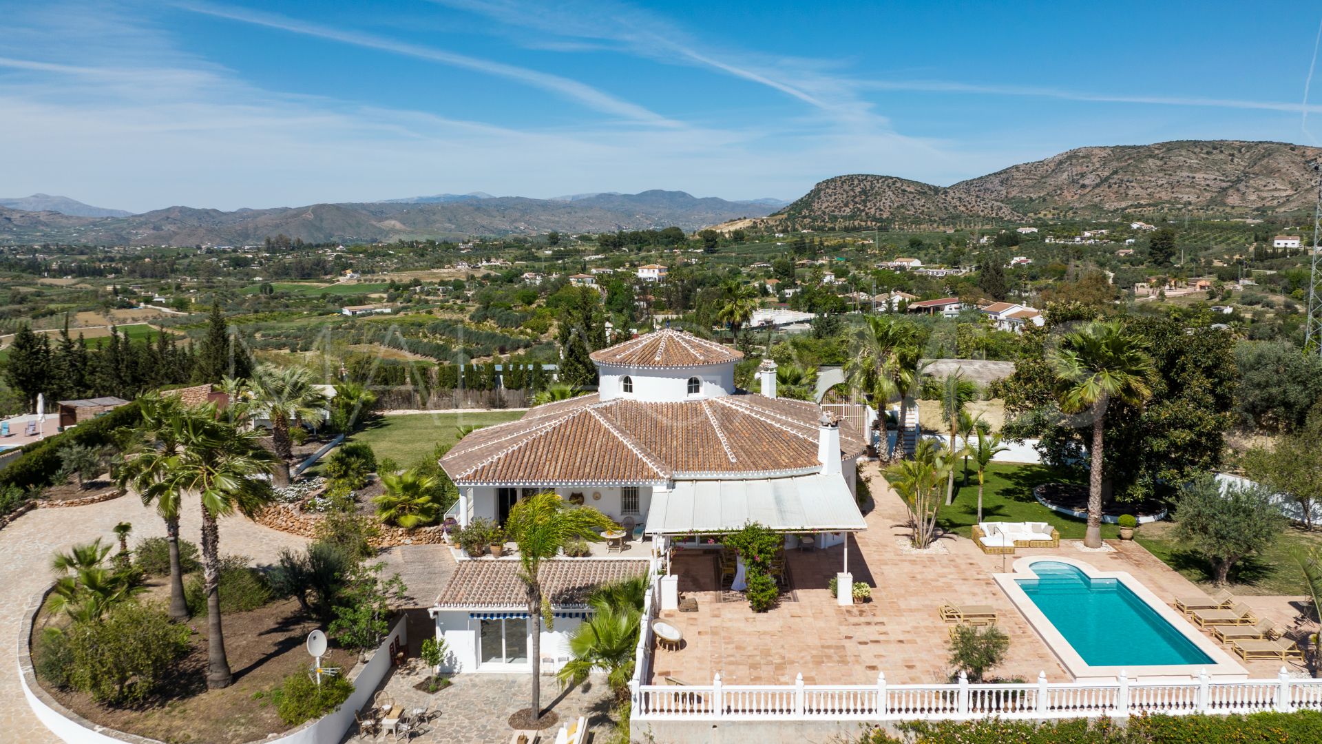 Villa de 5 bedrooms for sale in Alhaurin el Grande