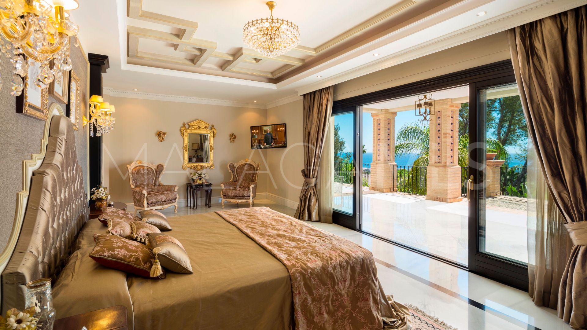 Villa for sale in Sierra Blanca